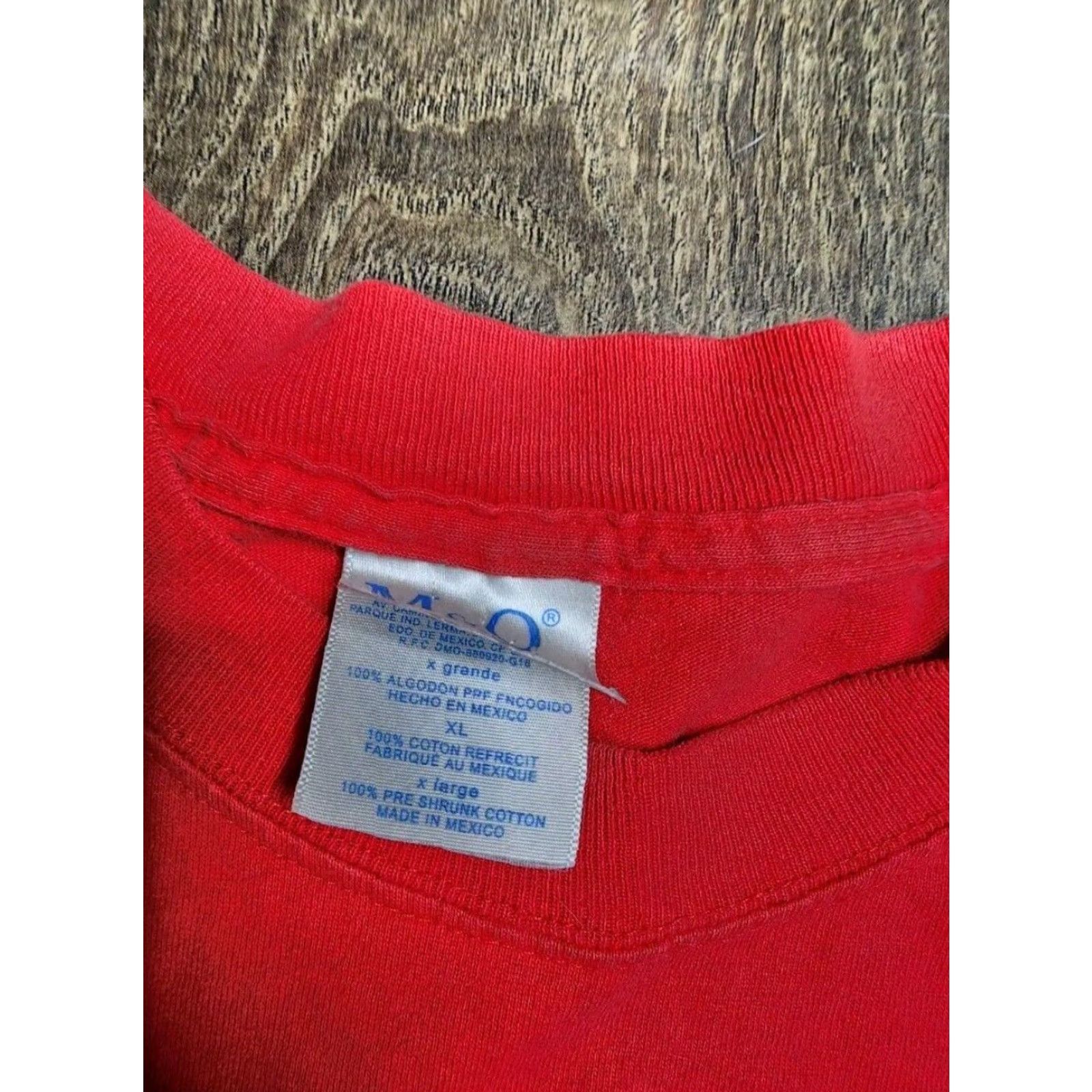 Vintage VINTAGE Detroit Red Wings Shirt Mens XL Red Western Conference Distressed Size US XL / EU 56 / 4 - 5 Thumbnail
