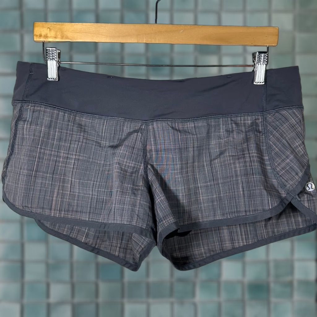 Lululemon Lululemon Speed Up Running Shorts Grey Plaid Pink Zipper Pocket Womens Size 10 Size 32" / US 10 / IT 46 - 1 Thumbnail