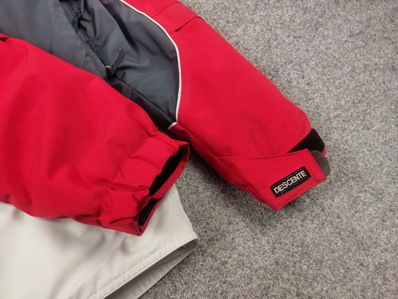 Descente Descente Airdrive Ski Zip insulated Jacket combined red Size US M / EU 48-50 / 2 - 8 Thumbnail