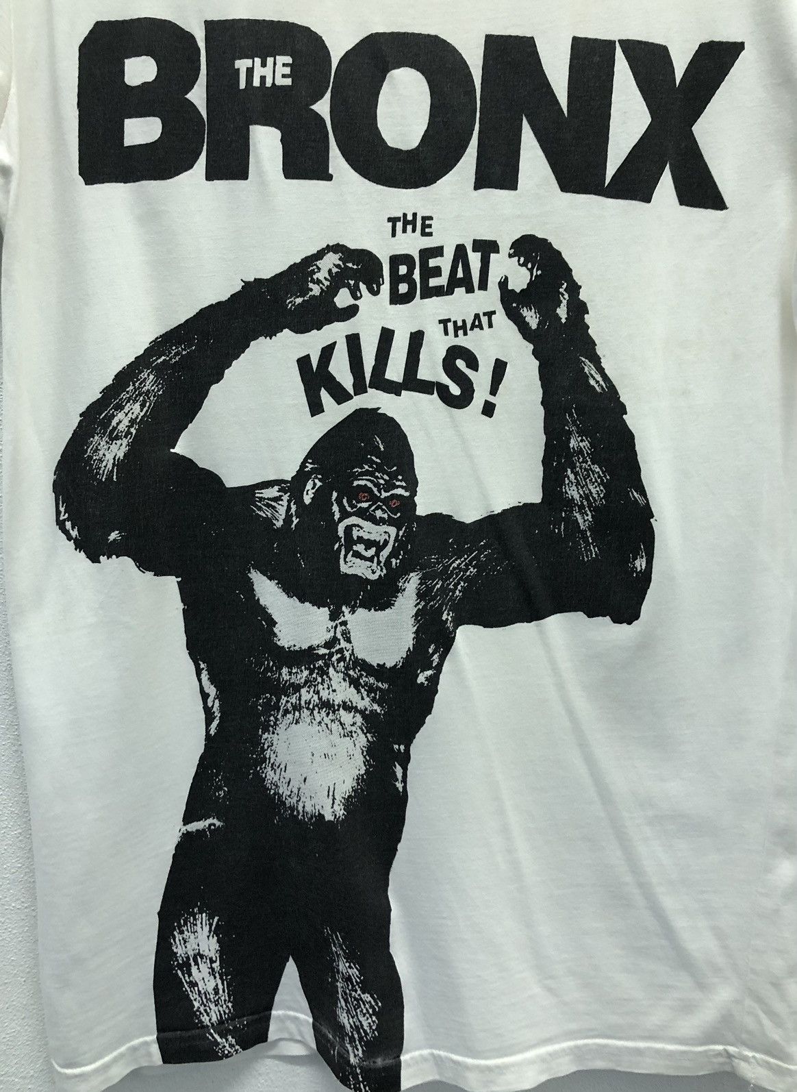 Band Tees Vintage As Colour Thr Bronx The Beat That Kills! T-Shirt Size US M / EU 48-50 / 2 - 3 Thumbnail