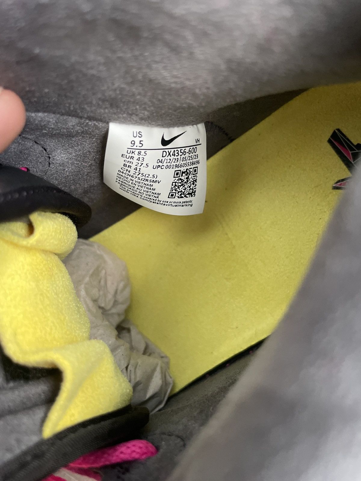 Nike SB Nike SB Run The Jewels Size US 9.5 / EU 42-43 - 8 Thumbnail