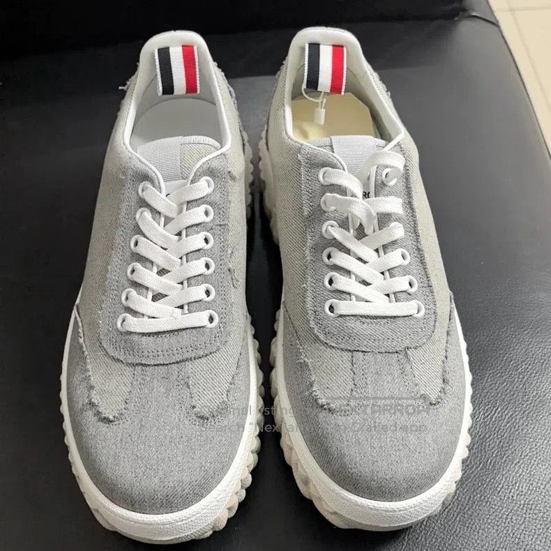 Thom Browne THOM BROWNE Men's Gray Lace-Up Sneakers. Size US 10.5 / EU 43-44 - 1 Thumbnail