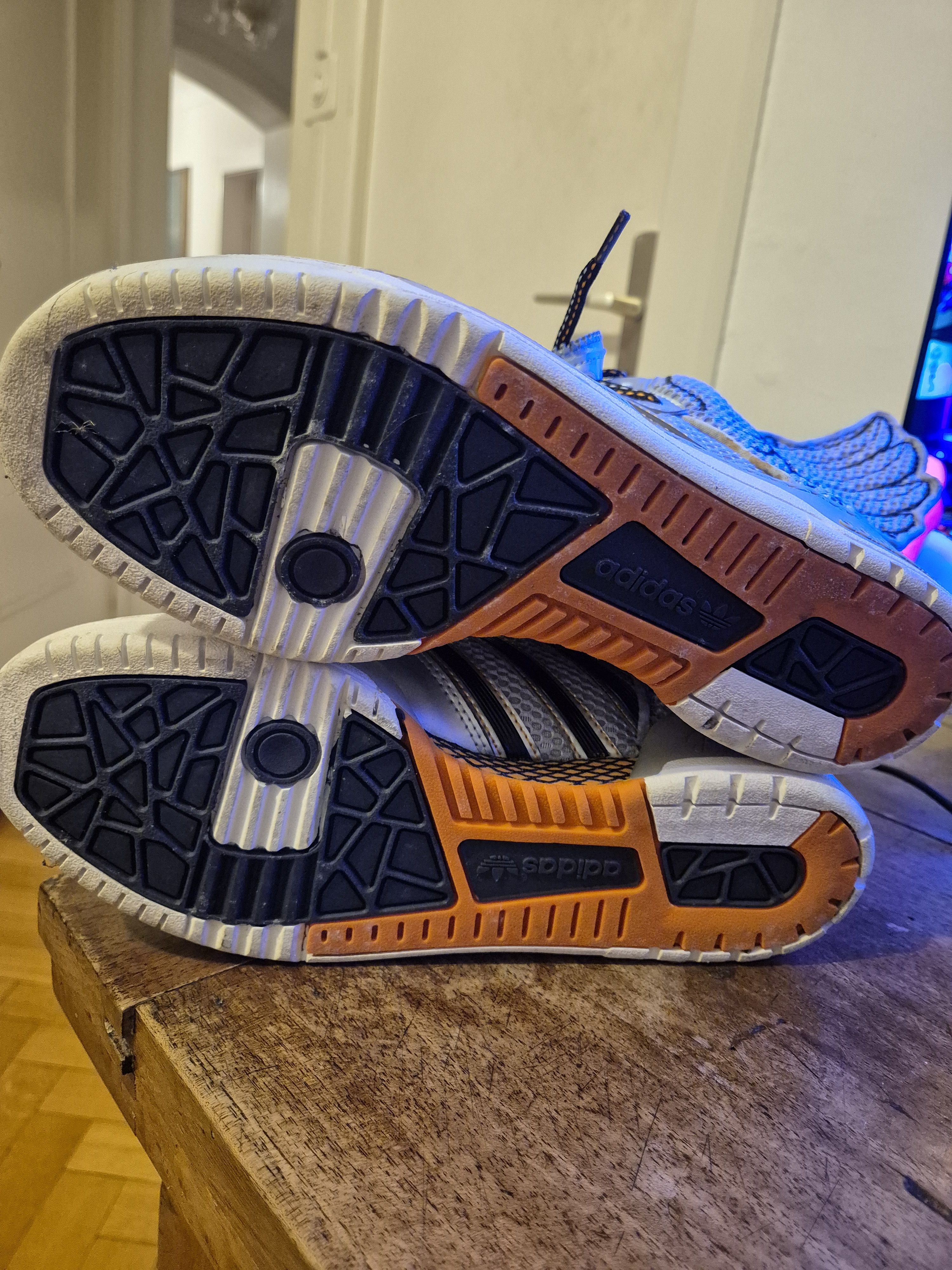 Adidas × Jeremy Scott Jeremy Scott Silver Wings 2.0 Size US 8 / EU 41 - 2 Thumbnail