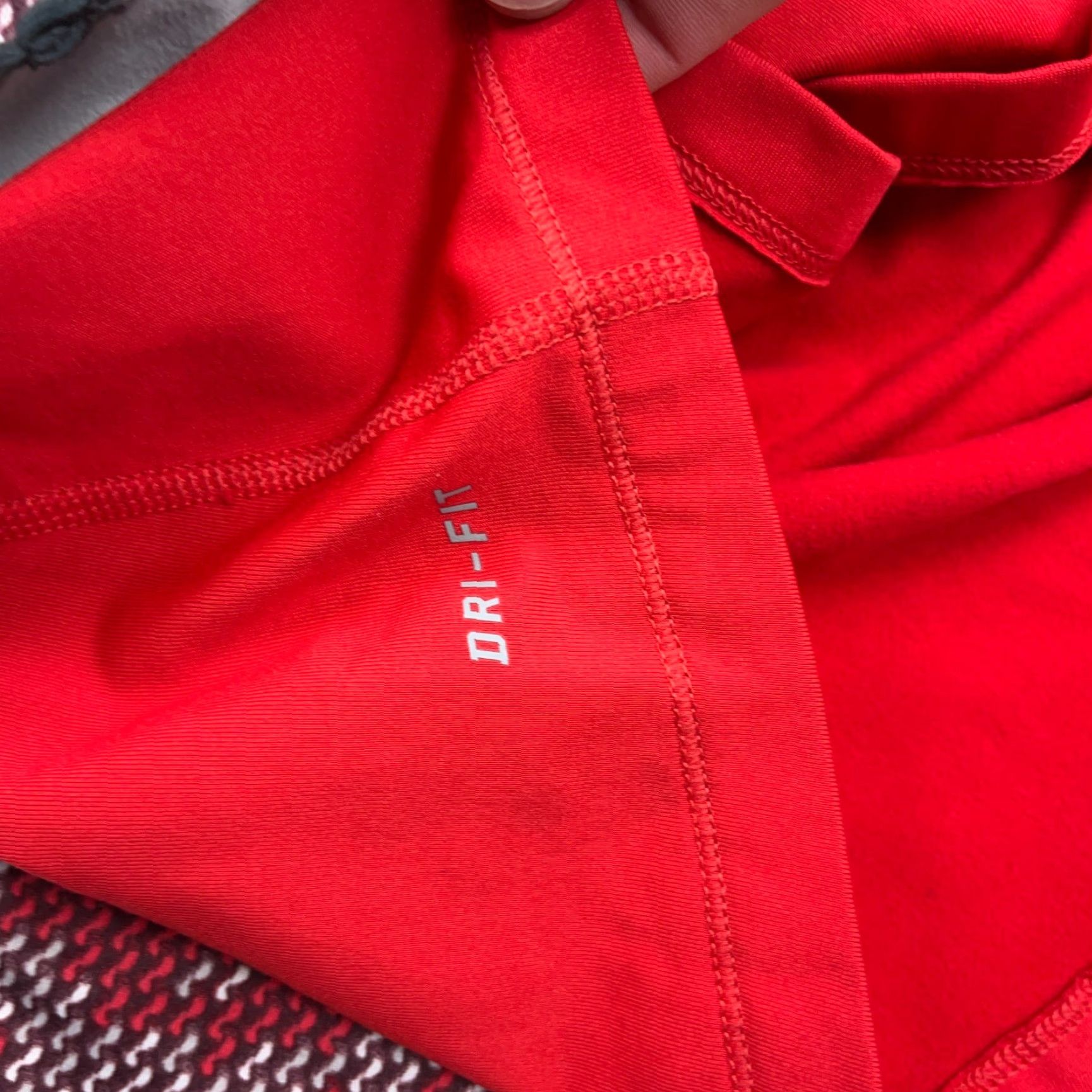 Nike Nike Pro Sweatshirt Women Medium Red Pullover Half Zip Performance Running Thin Size M / US 6-8 / IT 42-44 - 7 Thumbnail