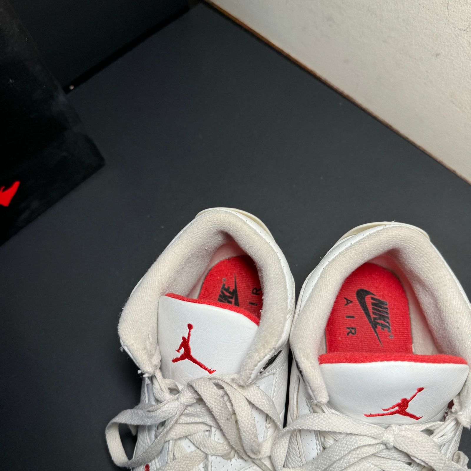 Jordan Brand × Nike Size 6.5 - Air Jordan 3 Retro GS White Cement Reimagined Size US 6.5 / EU 39-40 - 5 Thumbnail