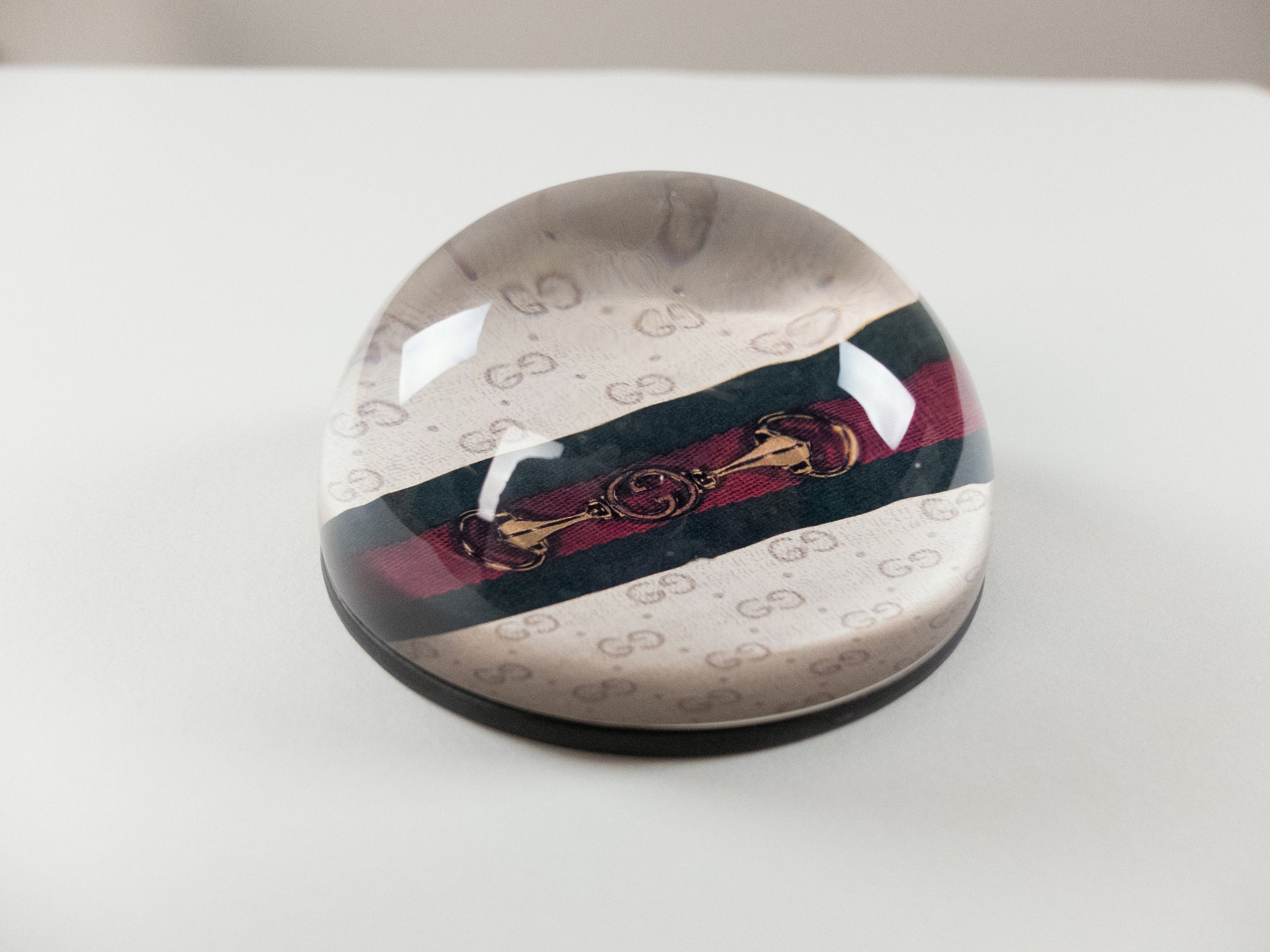 Gucci GUCCI white logo print clear glass paperweight stationery Size ONE SIZE - 3 Thumbnail