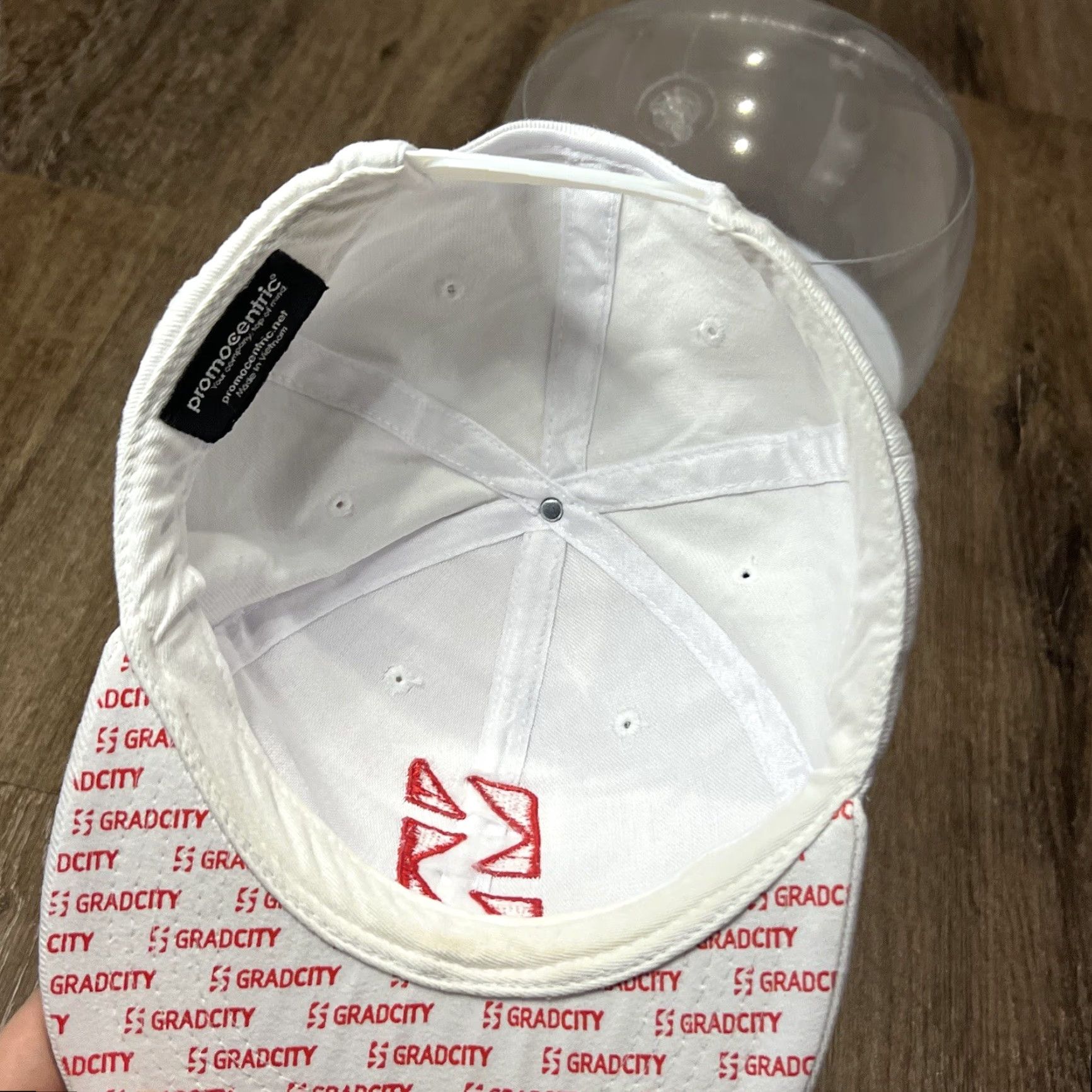 Vintage VINTAGE GRADCITY Snapback Hat White Red HS College Spring Break Party Rave Cruise Cap Mens Womens Unisex Adults Adjustable Size ONE SIZE - 4 Thumbnail