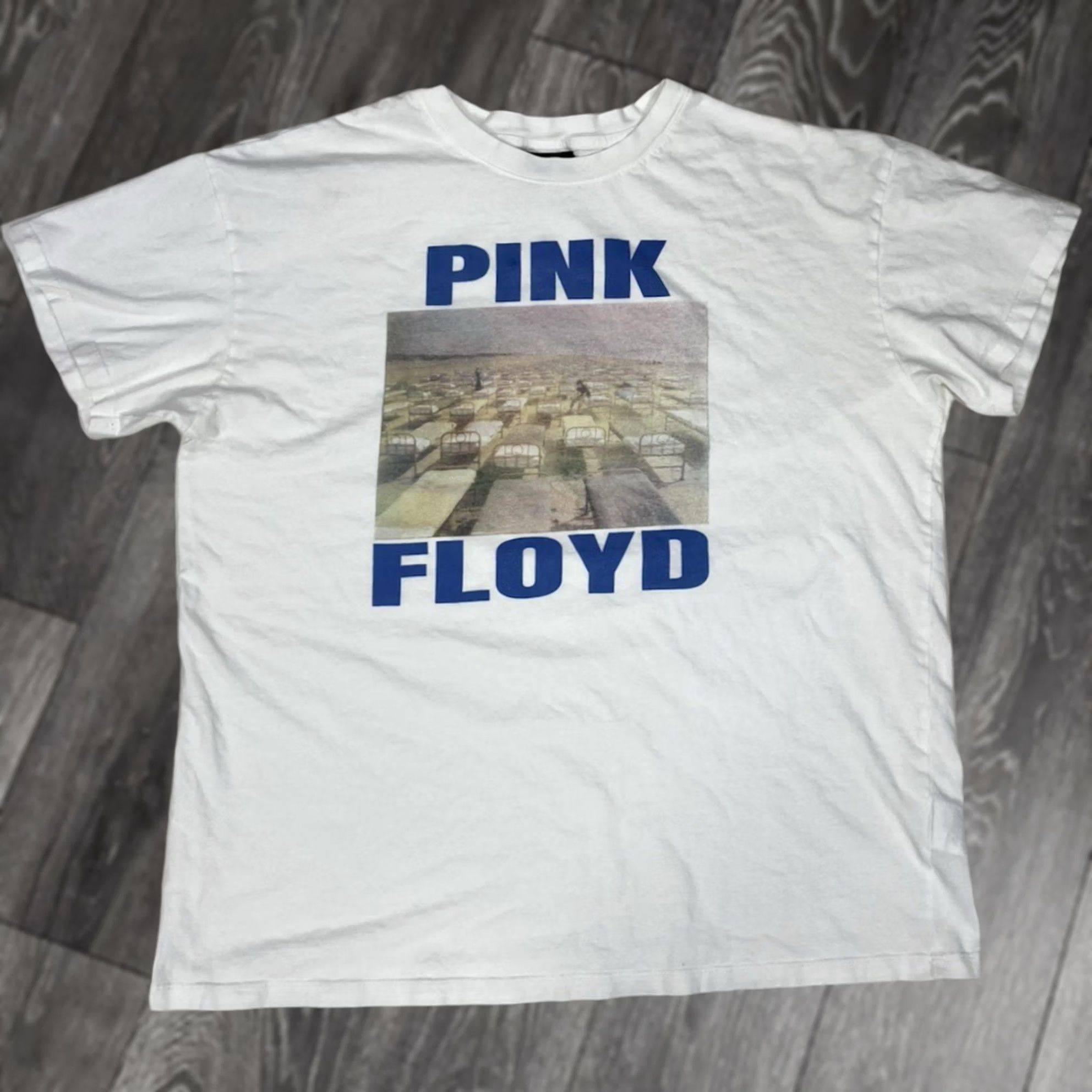 Vintage VINTAGE Pink Floyd Graphic T-shirt Men Large White Short Sleeve Crew Neck Logo All Seasons Band Music Retro Mens L White Pink Floyd Shirt Size US L / EU 52-54 / 3 - 1 Thumbnail