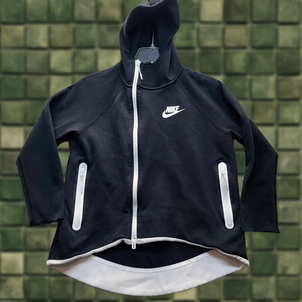Nike Nike Tech Fleece Womens S Relaxed Fit Cropped Full Zip Cape Hoodie Athleisure Size S / US 4 / IT 40 - 1 Thumbnail