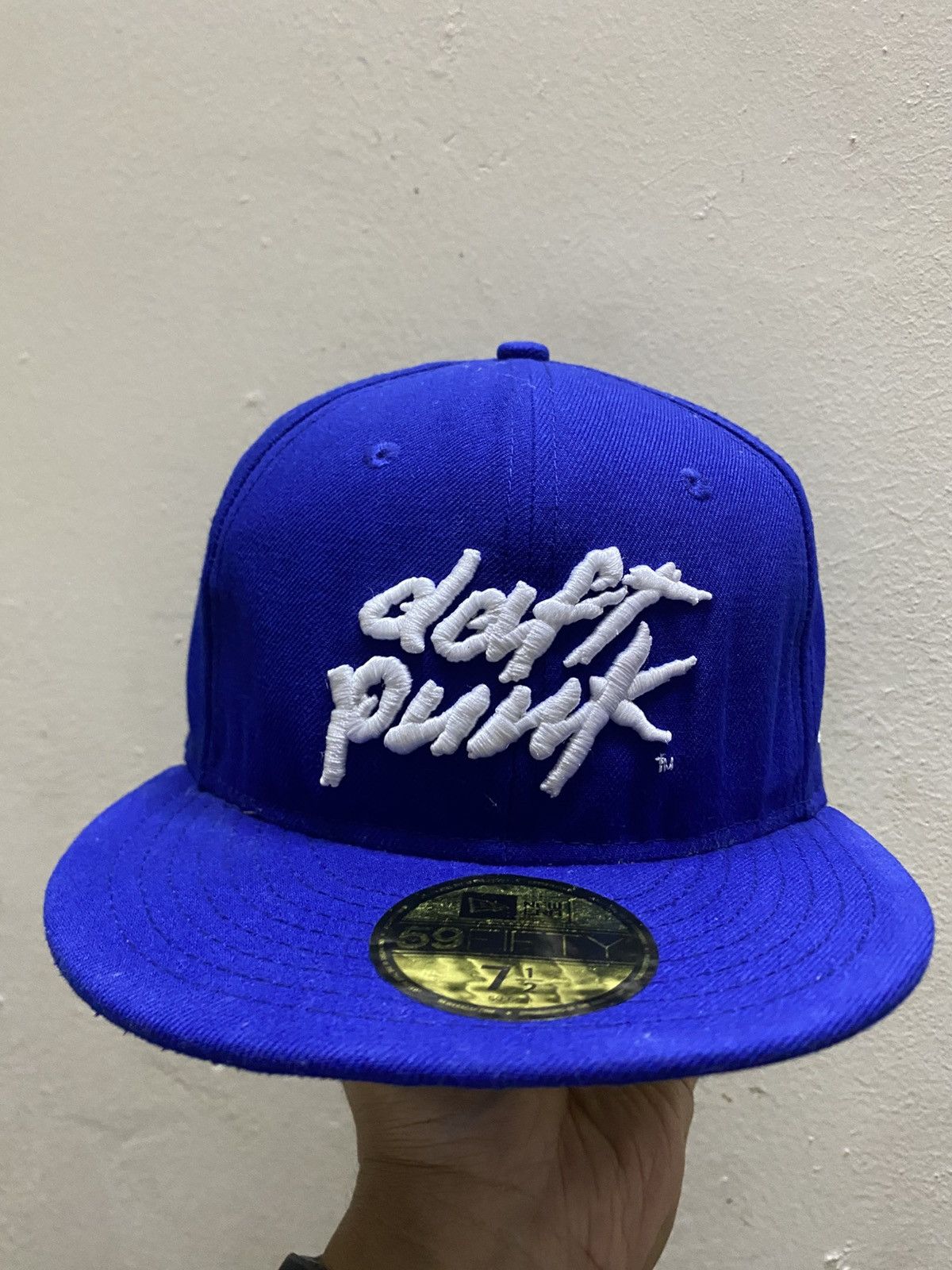 New Era Daft Punk New Era 59 fifty RARE Vintage 2016 Limited Edition Size ONE SIZE - 2 Thumbnail