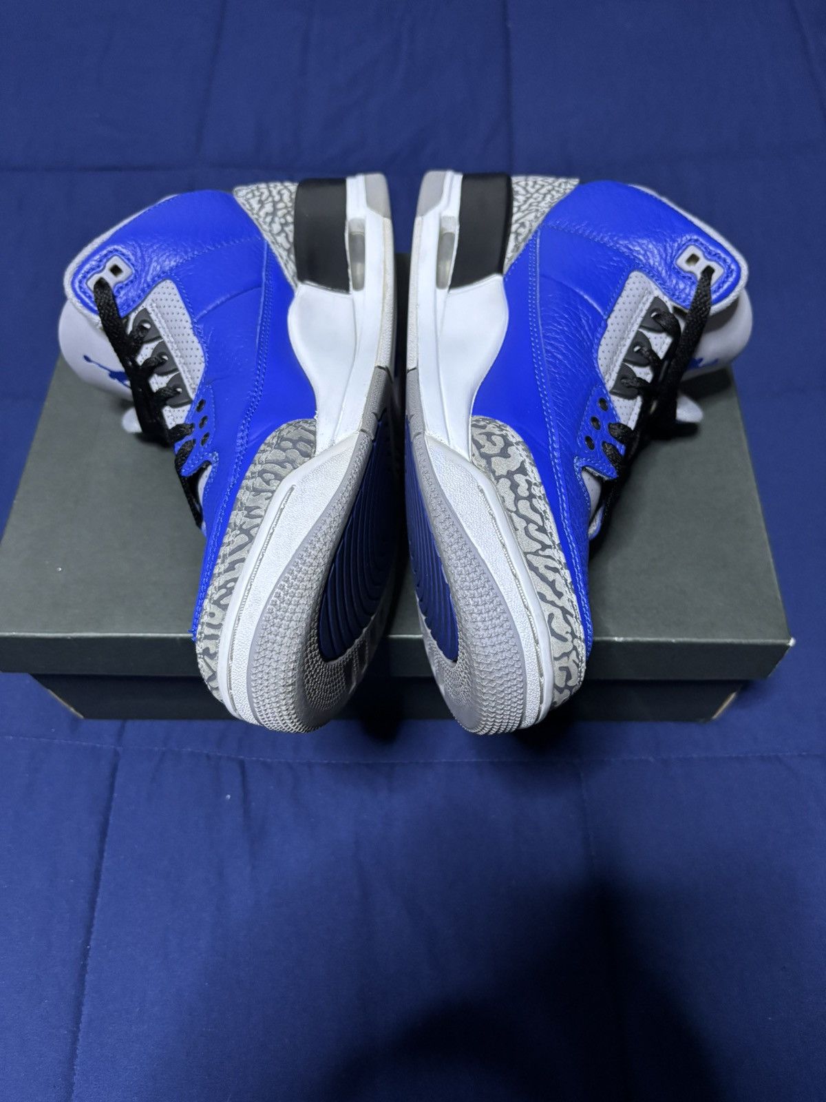 Jordan Brand Jordan 3 Retro Varsity Royal 2020 Size 9.5 Size US 9.5 / EU 42-43 - 3 Thumbnail