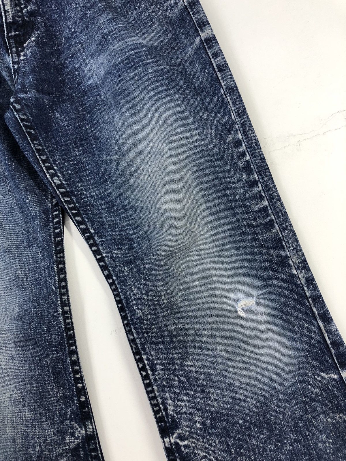Japanese Brand Japanese Brand Chil Deric ll Distressed Faded Blue Jeans Size US 32 / EU 48 - 13 Thumbnail