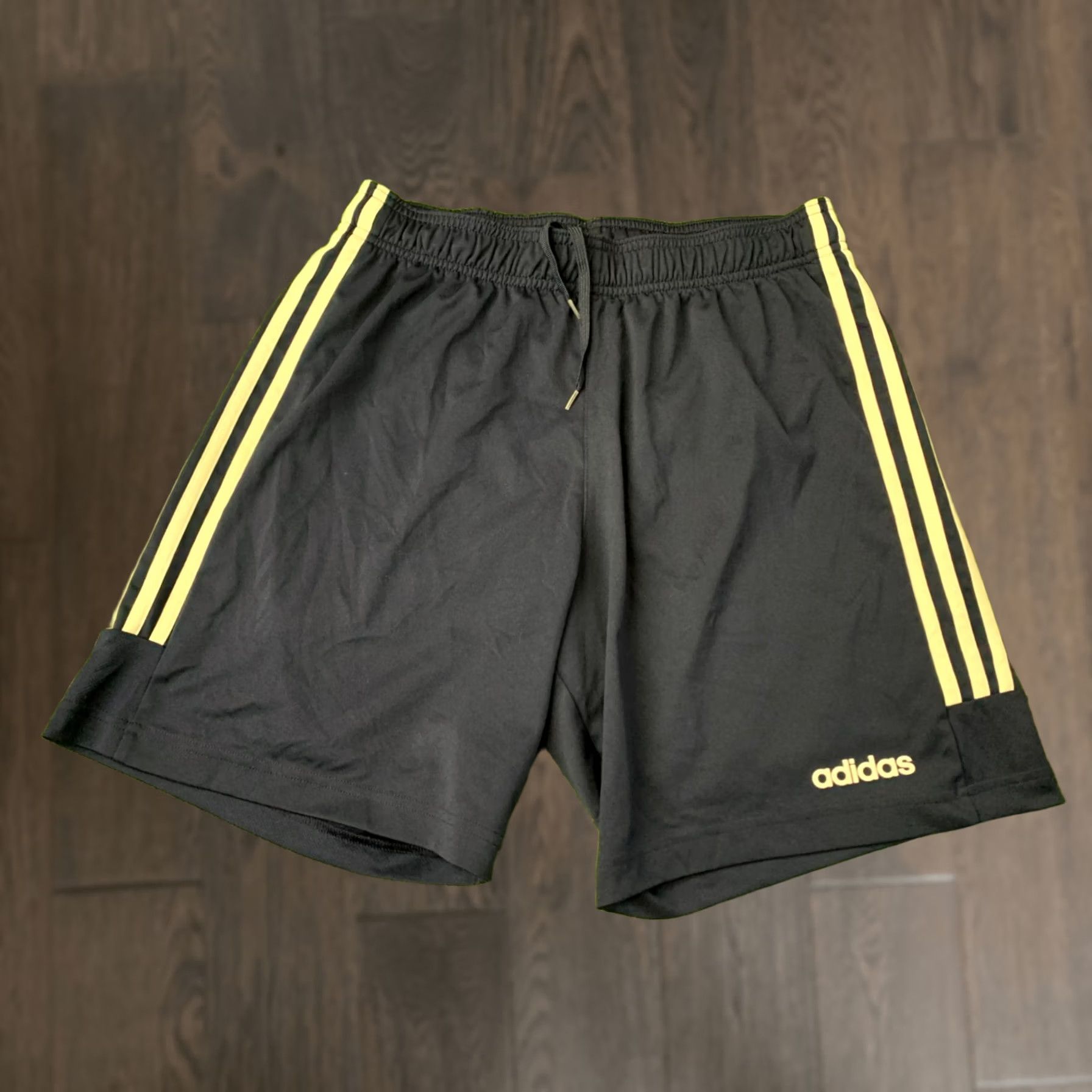 Adidas ADIDAS CLIMALITE ORIGINAL 2019 MEN RUN SPORT TRAINING SHORTS M Navy Blue and White Navy Blue White Training Men M Size US 31 - 1 Thumbnail