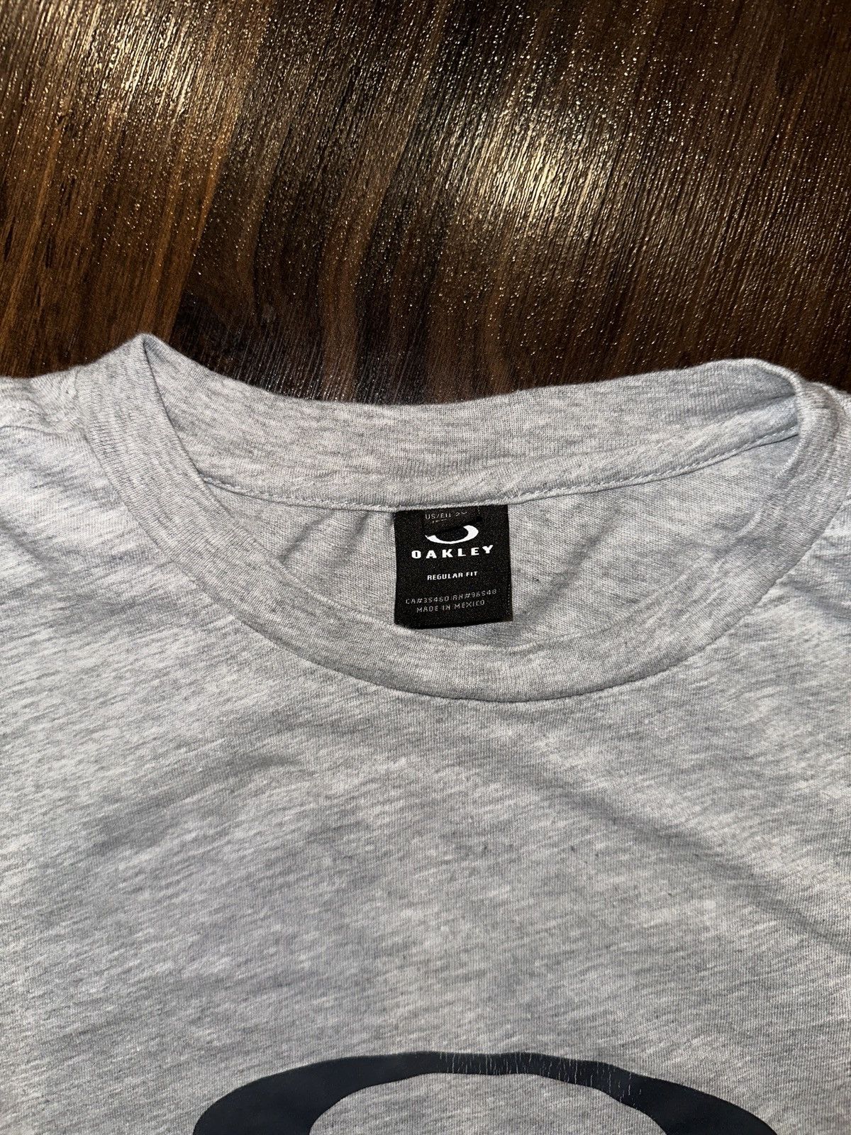Oakley × Vintage Y2K OAKLEY O Bark Classic Logo Tee Tagged 2XL Size US XL / EU 56 / 4 - 3 Thumbnail