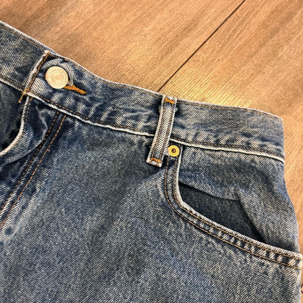 Levi's Levi’s 550 Light Blue Denim Cut Off Shorts Women 14 Size 31" - 2 Thumbnail
