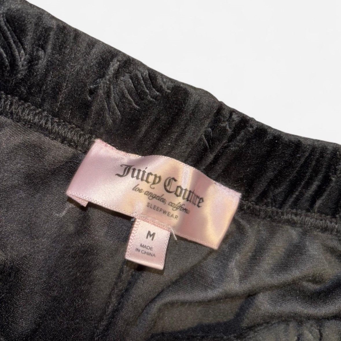 Juicy Couture Black Velour Juicy Mini Shorts Size 28" / US 6 / IT 42 - 3 Thumbnail