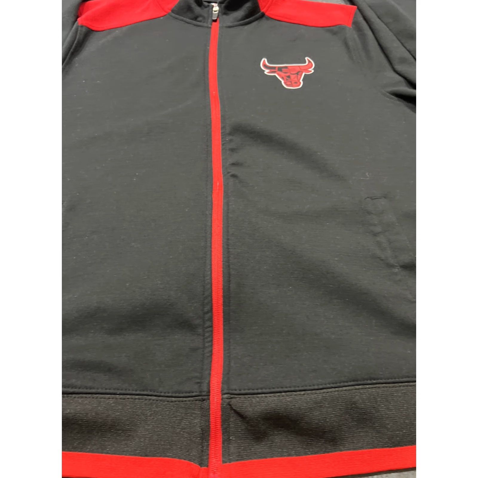 NBA NBA Chicago Bulls Unisex XL Long Sleeve Zip Up Jacket Black Red Logo Zipper Athletic Casual Basketball United Adults Size US XL / EU 56 / 4 - 4 Thumbnail