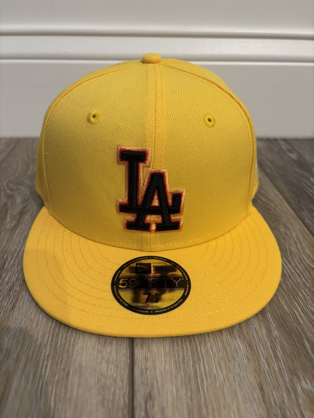 MLB × New Era Los Angeles Dodger Yellow New Era Fitted Hat Size 7 1/8 Size ONE SIZE - 1 Thumbnail