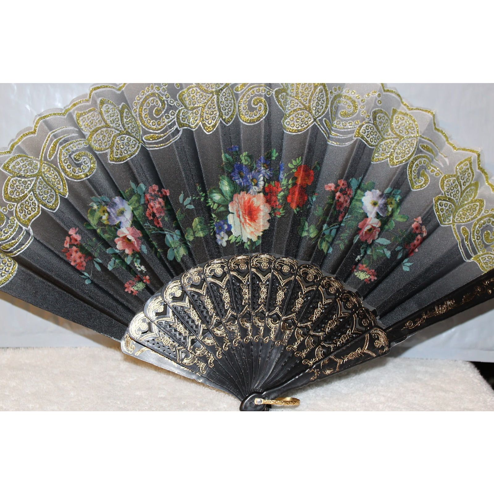 Vintage VINTAGE Hand Fan with Flowers Black 16in Open 9in Closed D2 Adult? (Note: Original size: 16 inches wide when opened, 9 inches length when closed) Size ONE SIZE - 2 Thumbnail