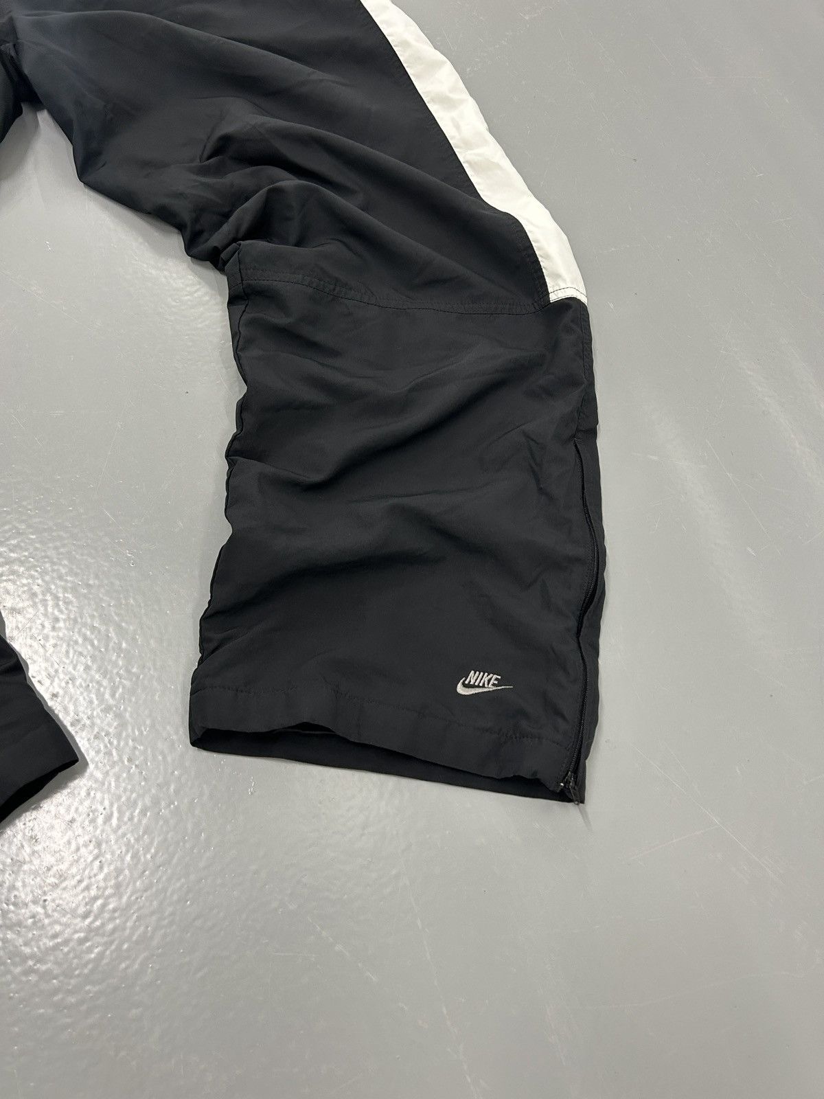 Nike Crazy vintage y2k black Nike track pants baggy essential Size US 32 / EU 48 - 2 Thumbnail