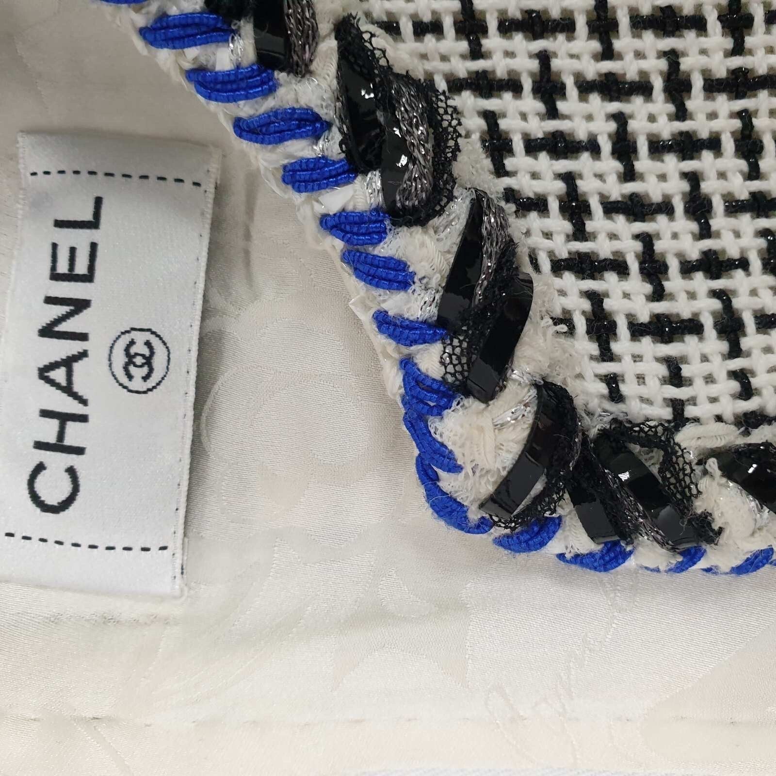 Chanel CHANEL White Blue Sleeveless Chevron Trim Tweed Dress Sz.46 Size XL / US 12-14 / IT 48-50 - 5 Thumbnail