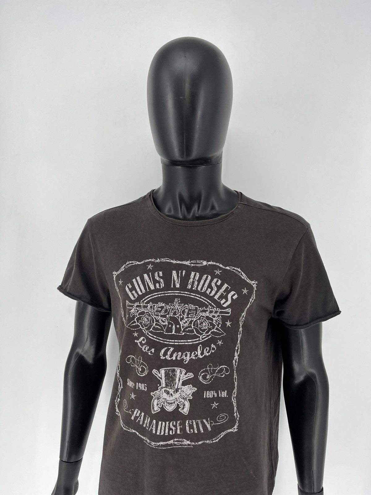 Guns N' Roses Vintage Y2K Guns And Roses tee Band Rock Metal streetwear Size US M / EU 48-50 / 2 - 5 Thumbnail