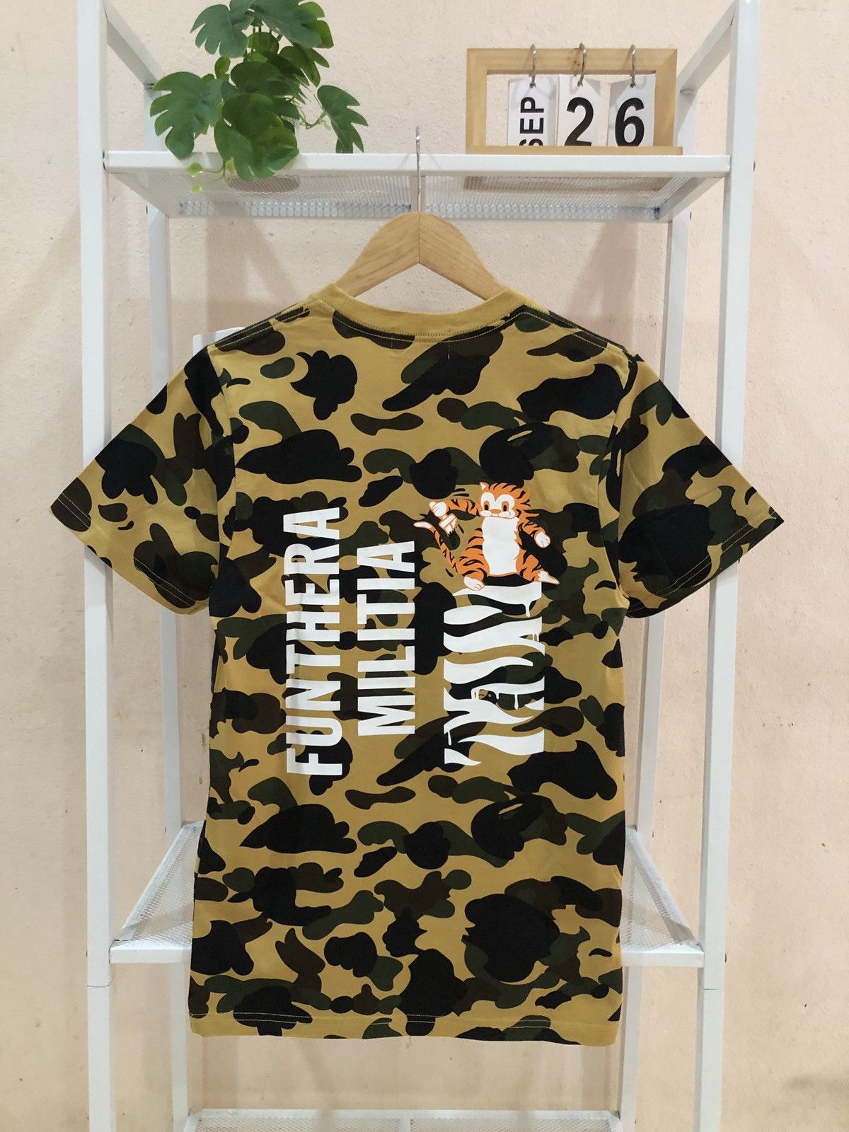 Bape BAPE Yellow 1st Camo Tiger Tshirts Size US S / EU 44-46 / 1 - 2 Thumbnail