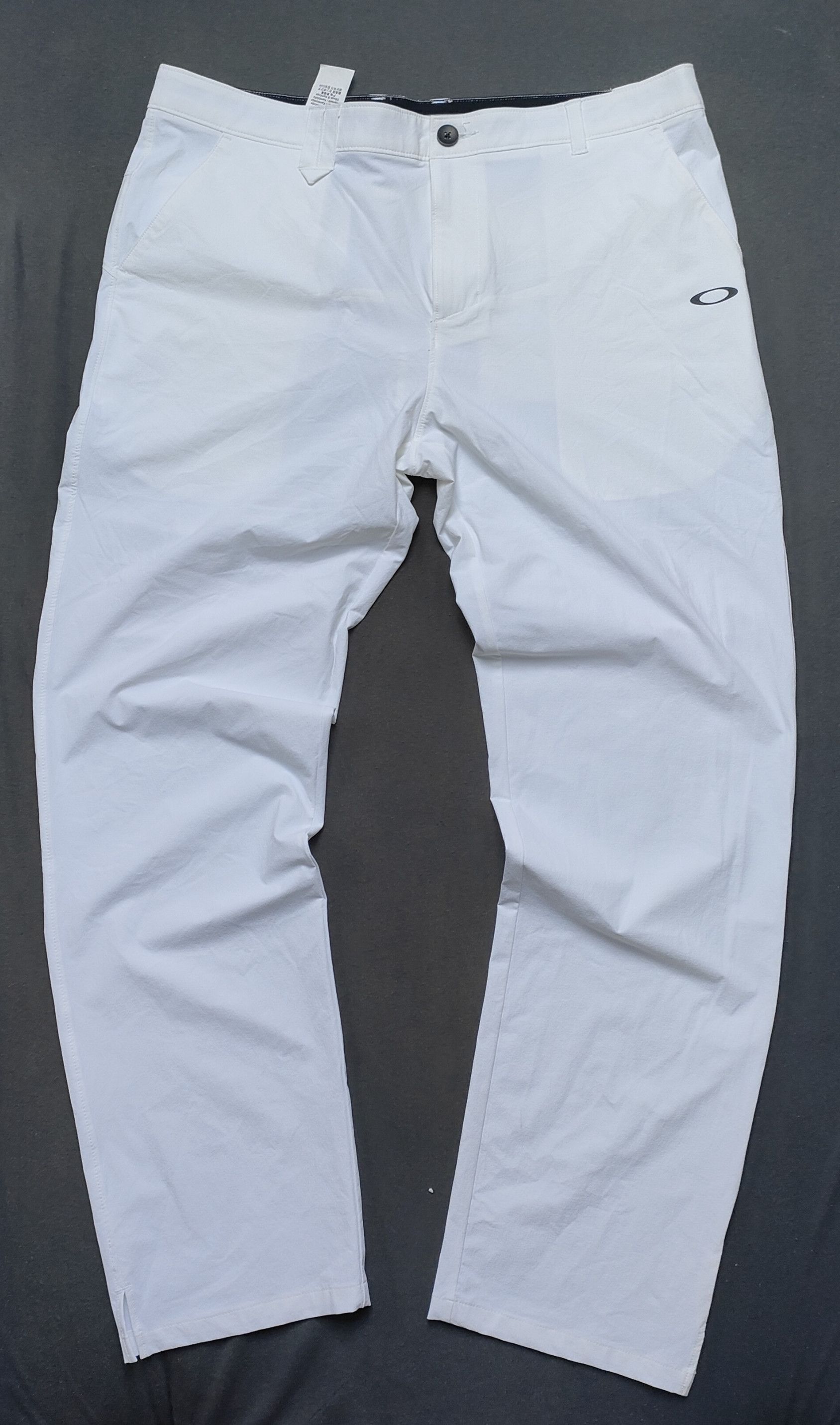 Image of Oakley Pants Vintage Y2K in White, Men's (Size 36)