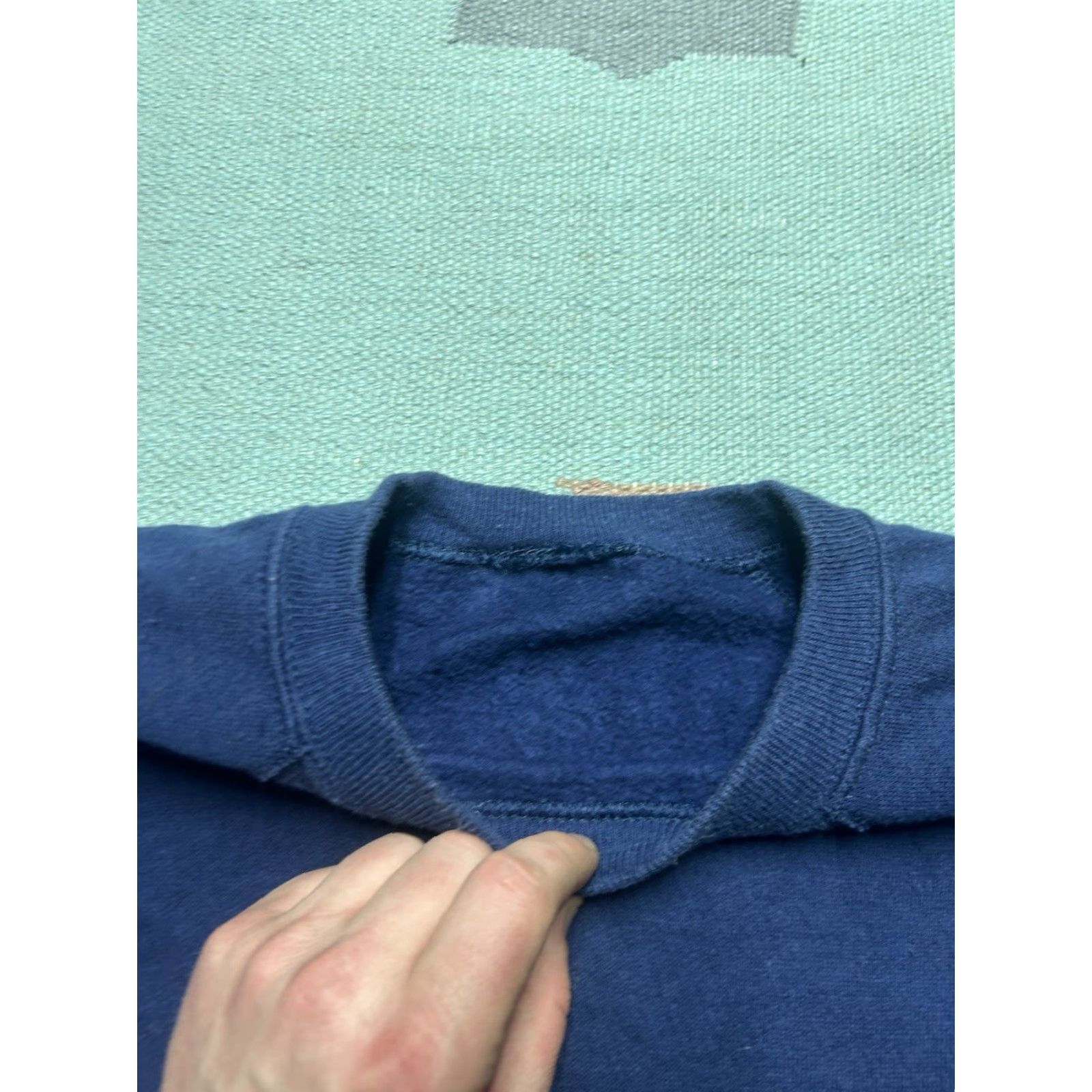 Vintage VINTAGE 70s 80s crewneck sweatshirt pullover navy blue blank raglan XL Shirt Men Pullover 80s Mens XL Navy Blue Vintage Sweatshirt Size US XL / EU 56 / 4 - 6 Thumbnail