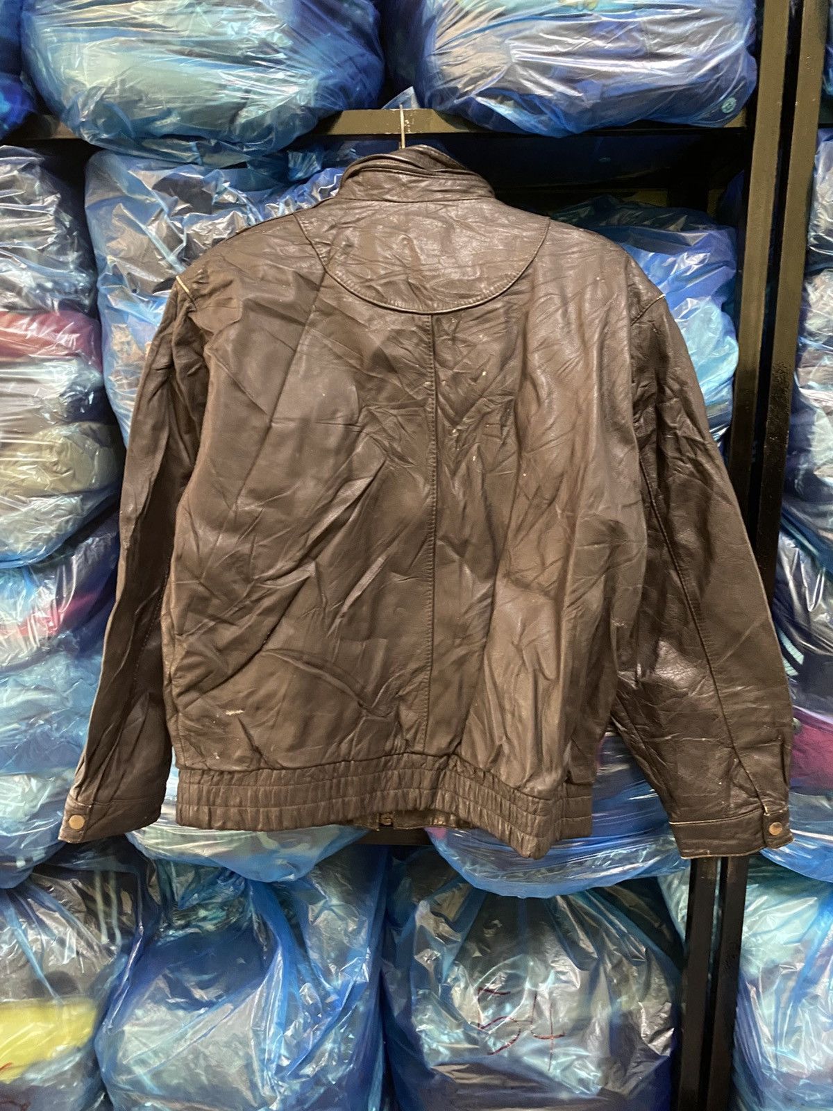 Other Vintage Black Leather Bomber Jacket with Epaulettes Size US M / EU 48-50 / 2 - 6 Thumbnail