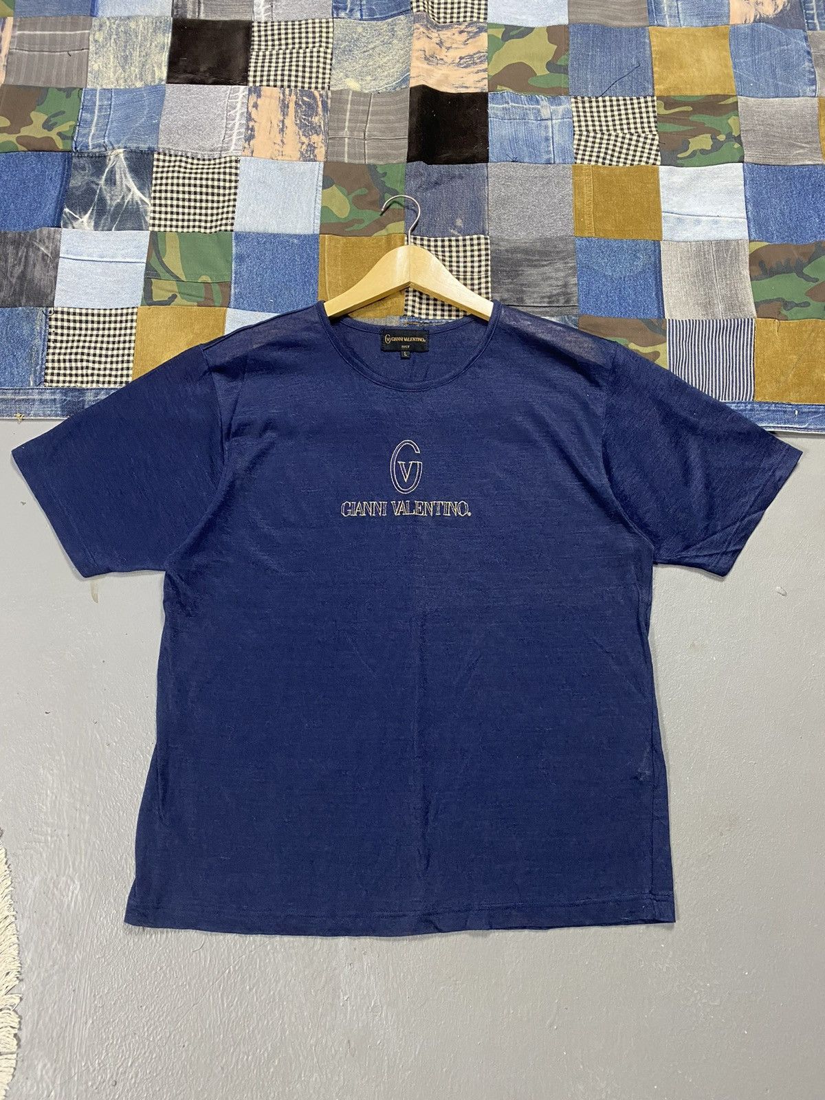 Vintage Vintage Gianni Valentino Tshirt Size US M / EU 48-50 / 2 - 1 Thumbnail