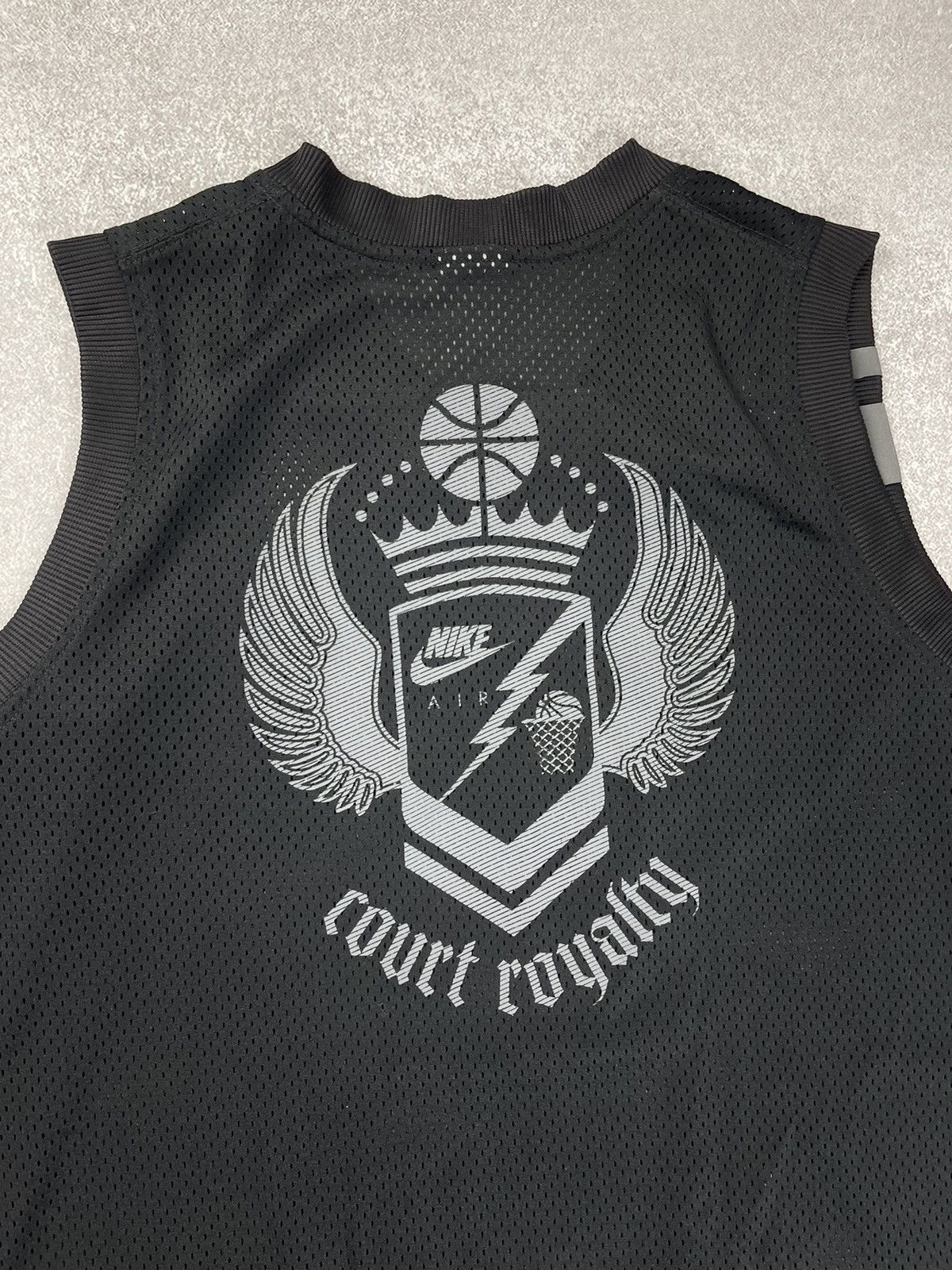 Nike × Vintage Vintage Nike Air Royalty Basketball Jersey Shirt Size S Size US S / EU 44-46 / 1 - 8 Thumbnail