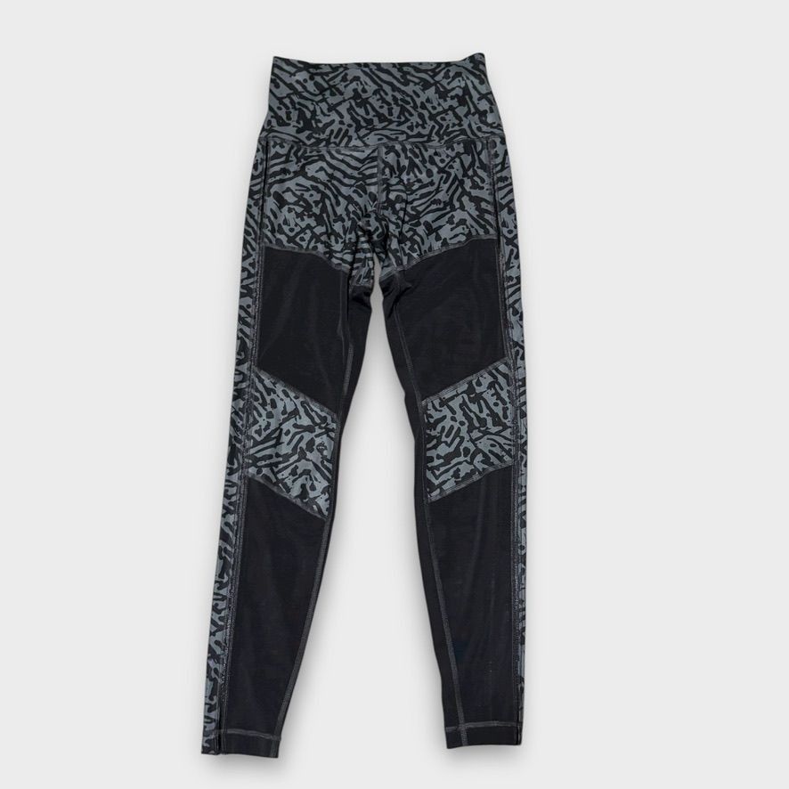 Lululemon Lululemon Hot To Street Tight 6 Brushed Animal Coal Black Gr Size 28" / US 6 / IT 42 - 3 Thumbnail