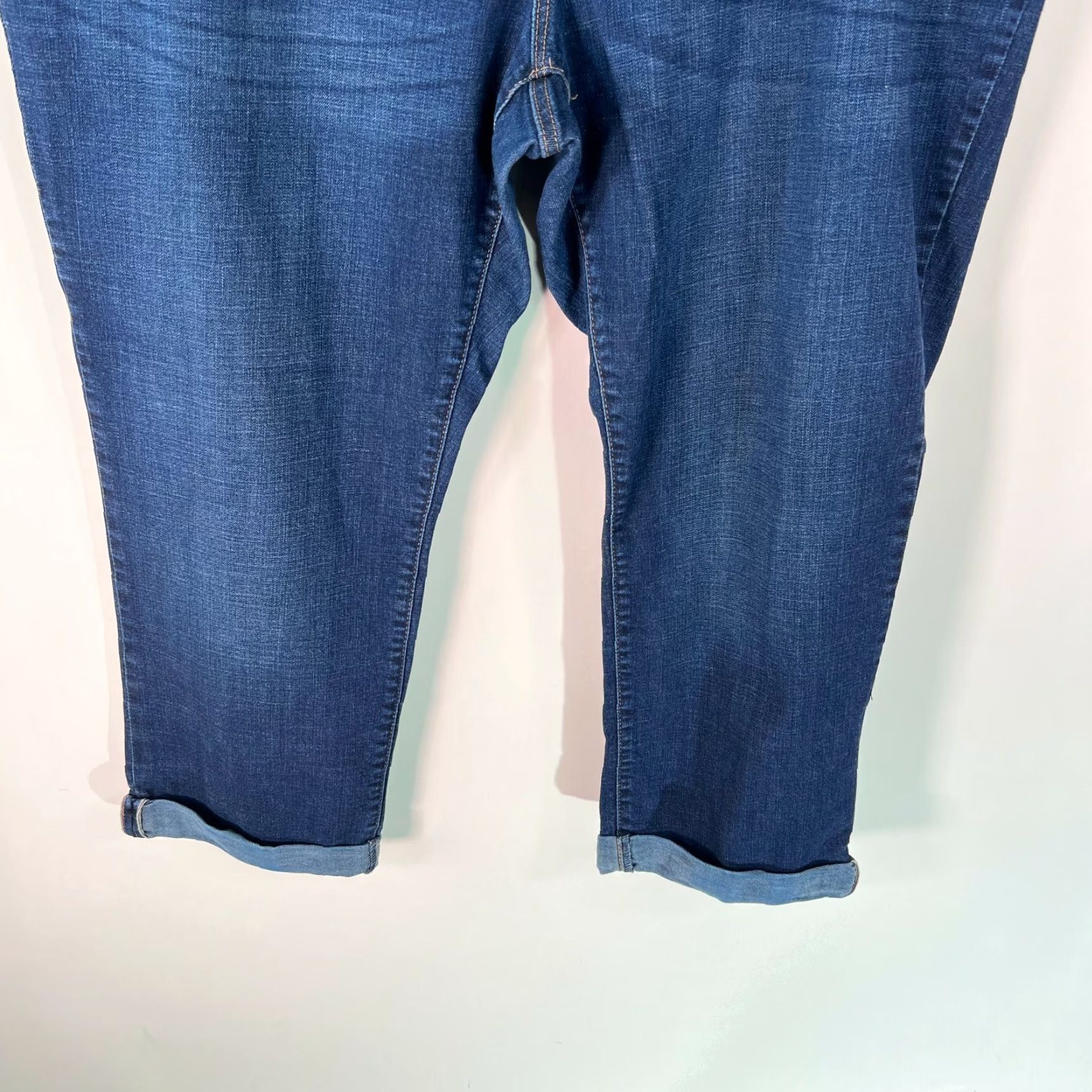 Levi's Levi's Modern Series Womens Mid Rise Cropped Blue Denim Jeans 24W Plus M Size 27 Inseam 5-Pocket Size 42" / US 20 - 6 Thumbnail