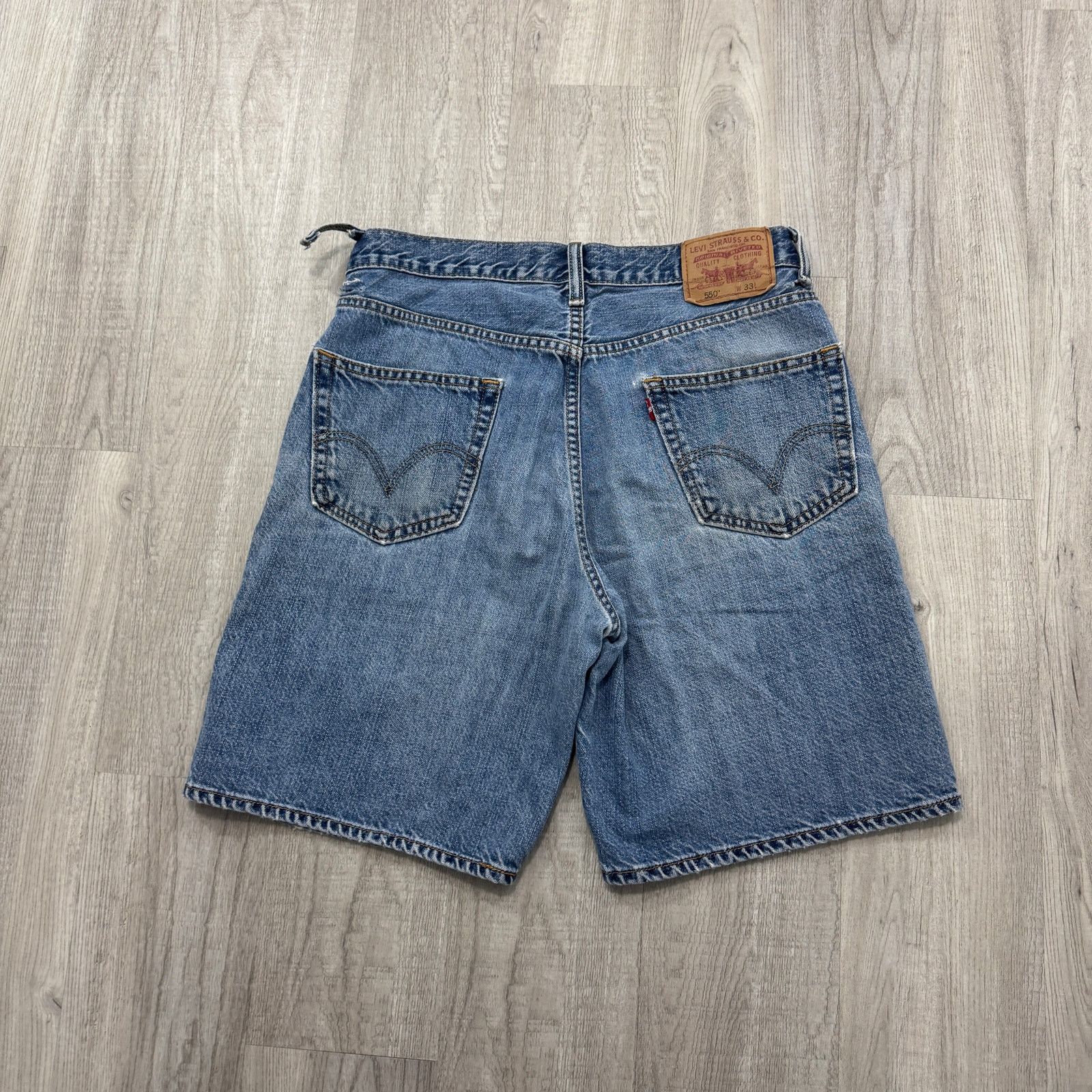 Levi's Vintage Levis 550 Jean Shorts Mens 33 Blue 10" Inseam y2k Size US 33 - 8 Thumbnail