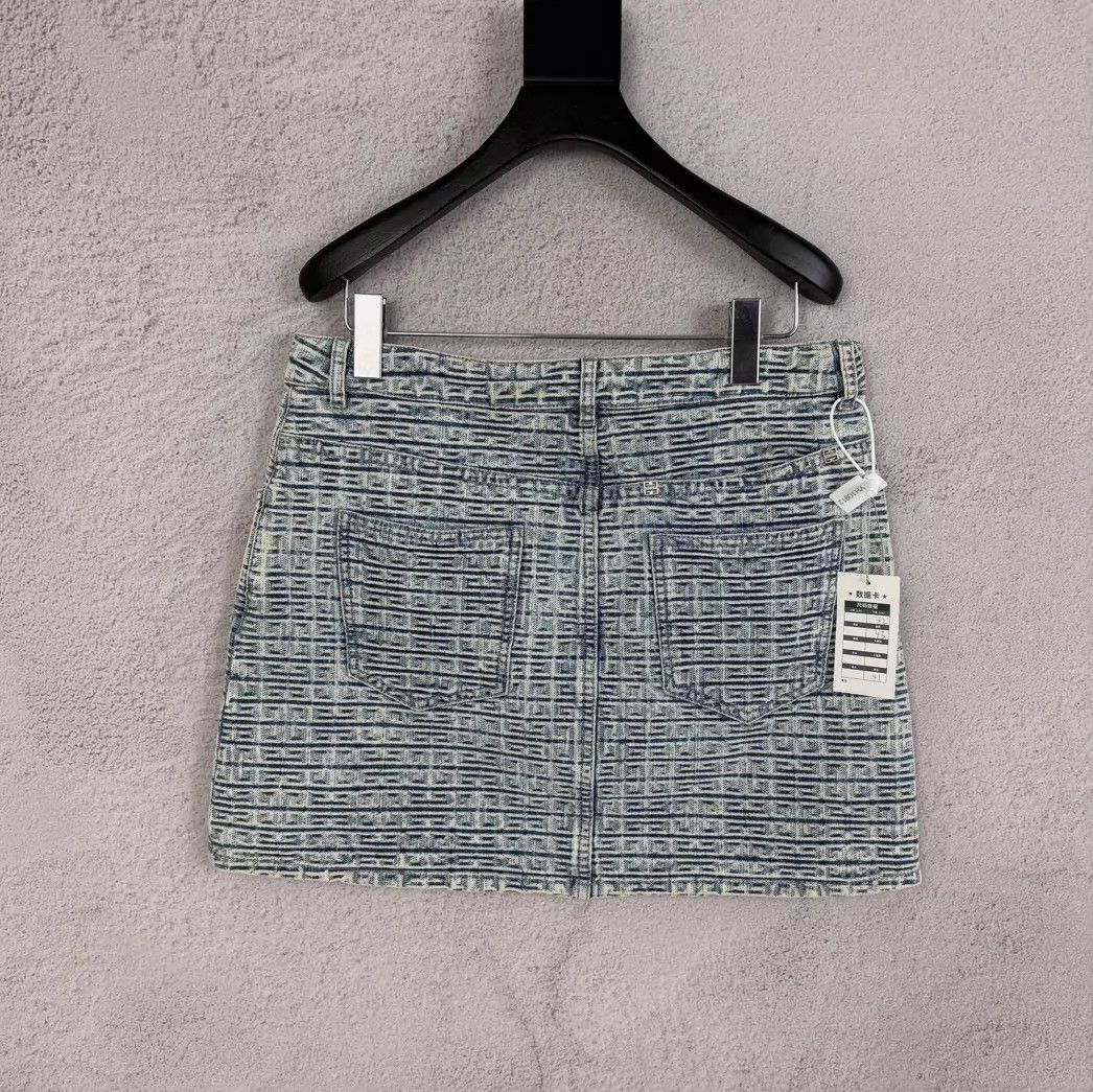 Givenchy Givenchy 4G Monogram Denim Skirt Size 28" / US 6 / IT 42 - 2 Thumbnail