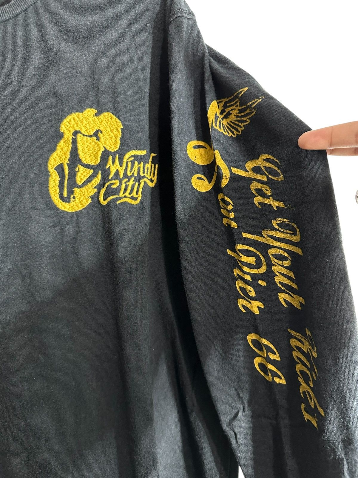 Avirex RARE ARCHIVE VINTAGE AVIREX LONG SLEEVE FROM CHICAGO TO LA Size US L / EU 52-54 / 3 - 6 Thumbnail