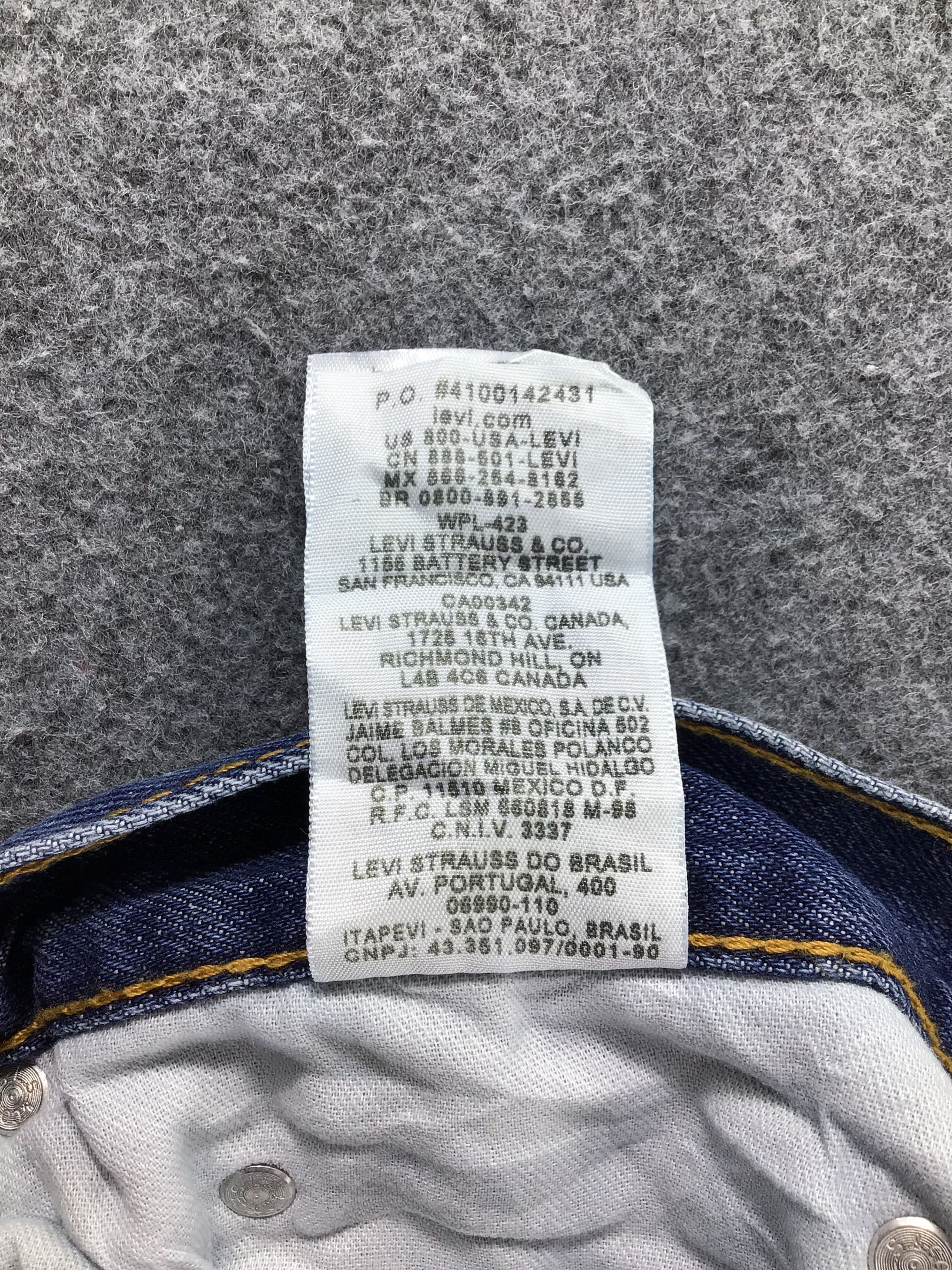 Levi's W48 Vintage Levis 550 Jeans Blue Wash Denim -J534 Size US 44 / EU 60 - 11 Thumbnail