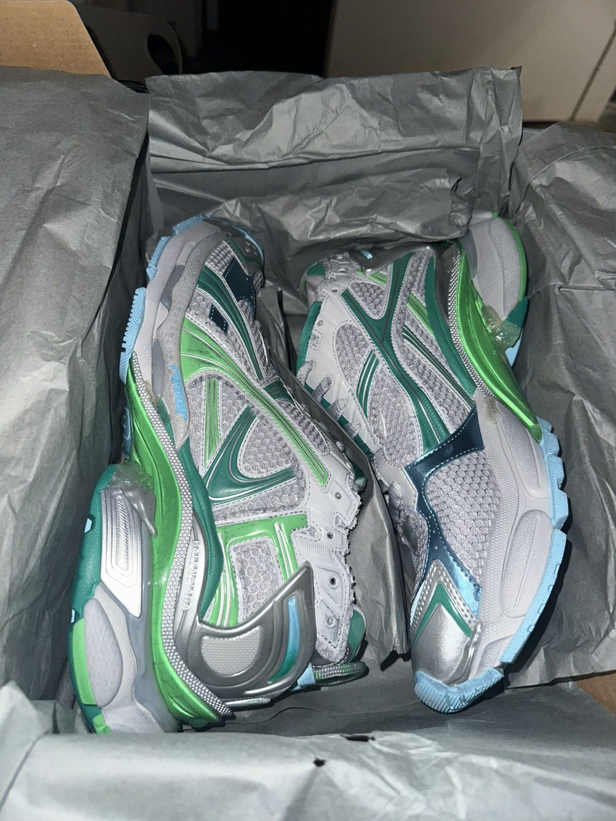 Balenciaga Balenciaga Grey/Green Runners Size US 10.5 / EU 43-44 - 1 Thumbnail