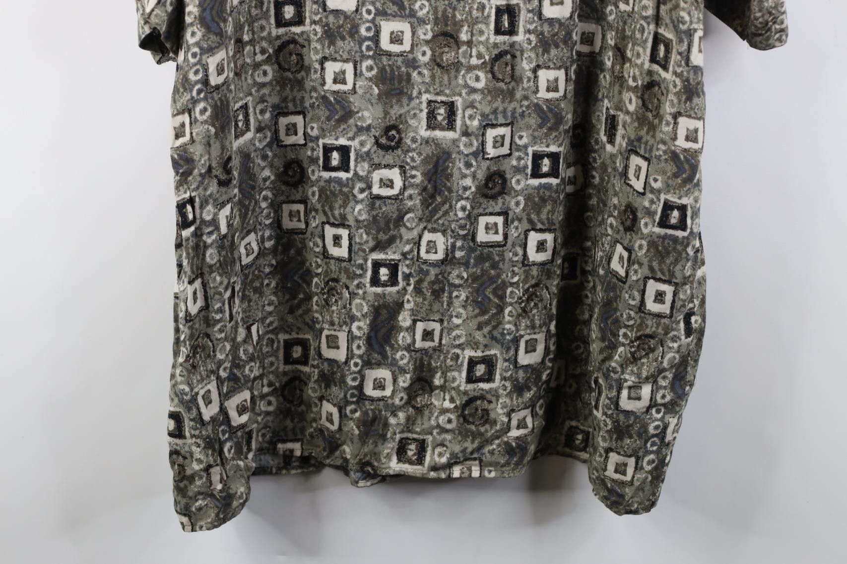 Vintage Vintage 90s Streetwear Rayon Gabardine Abstract Button Shirt Size US L / EU 52-54 / 3 - 9 Thumbnail
