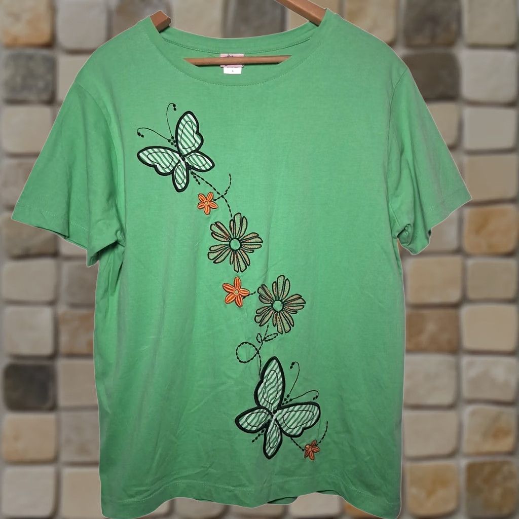 Vintage VINTAGE Adrian Delafield Shirt L Green Butterflies Flowers Whimsical Nature Casual Embroidered T-Shirt Womens Size L / US 10 / IT 46 - 1 Thumbnail