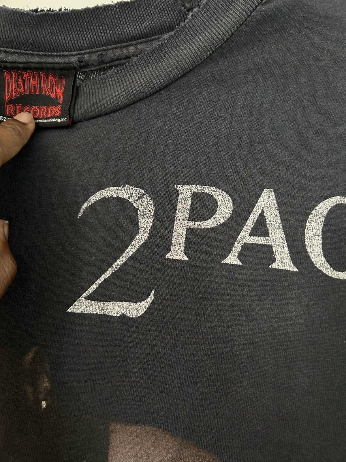 Vintage 2005 All Eyez On Me album tee Size US L / EU 52-54 / 3 - 4 Thumbnail