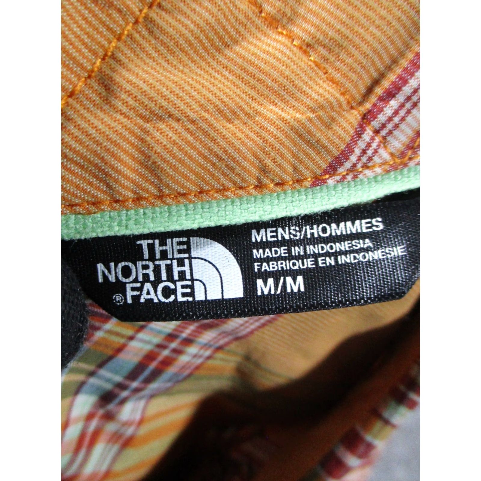 The North Face The North Face Shirt Mens Medium Green Button-Up Casual Plaid Nylon Short Sleeve Collared Pocketed Outdoor - Mens Size US M / EU 48-50 / 2 - 3 Thumbnail