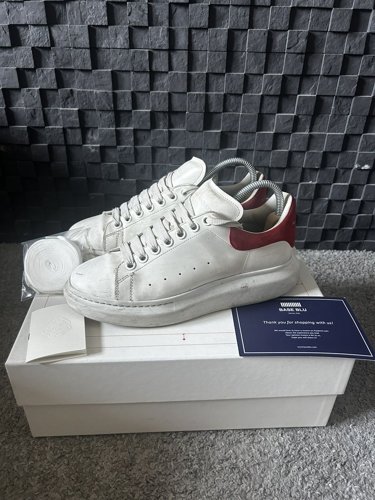 Alexander McQueen Alexander mcqueen sneaker white/ lust red Size US 8 / EU 41 - 1 Thumbnail