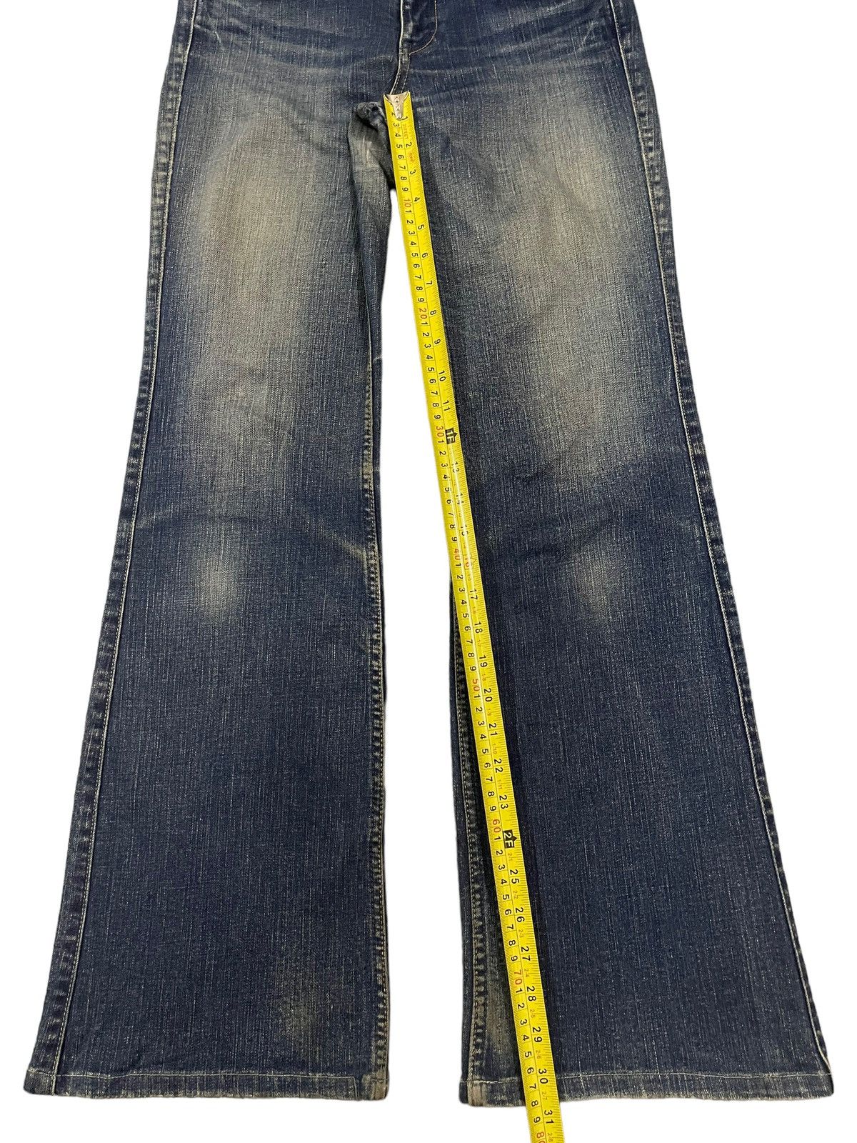 Uniqlo Vintage Japanese Uniqlo Blue Wash Style Flare Jeans Size US 29 - 11 Thumbnail