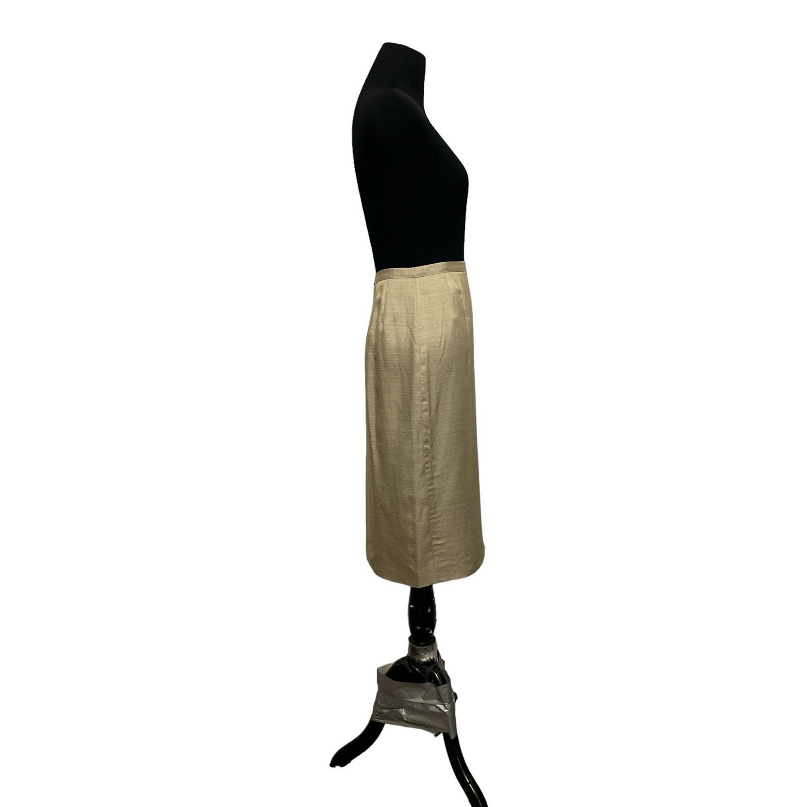 Giorgio Armani Giorgio Armani beige midi pencil skirt size 8 Size 30" / US 8 / IT 44 - 8 Thumbnail