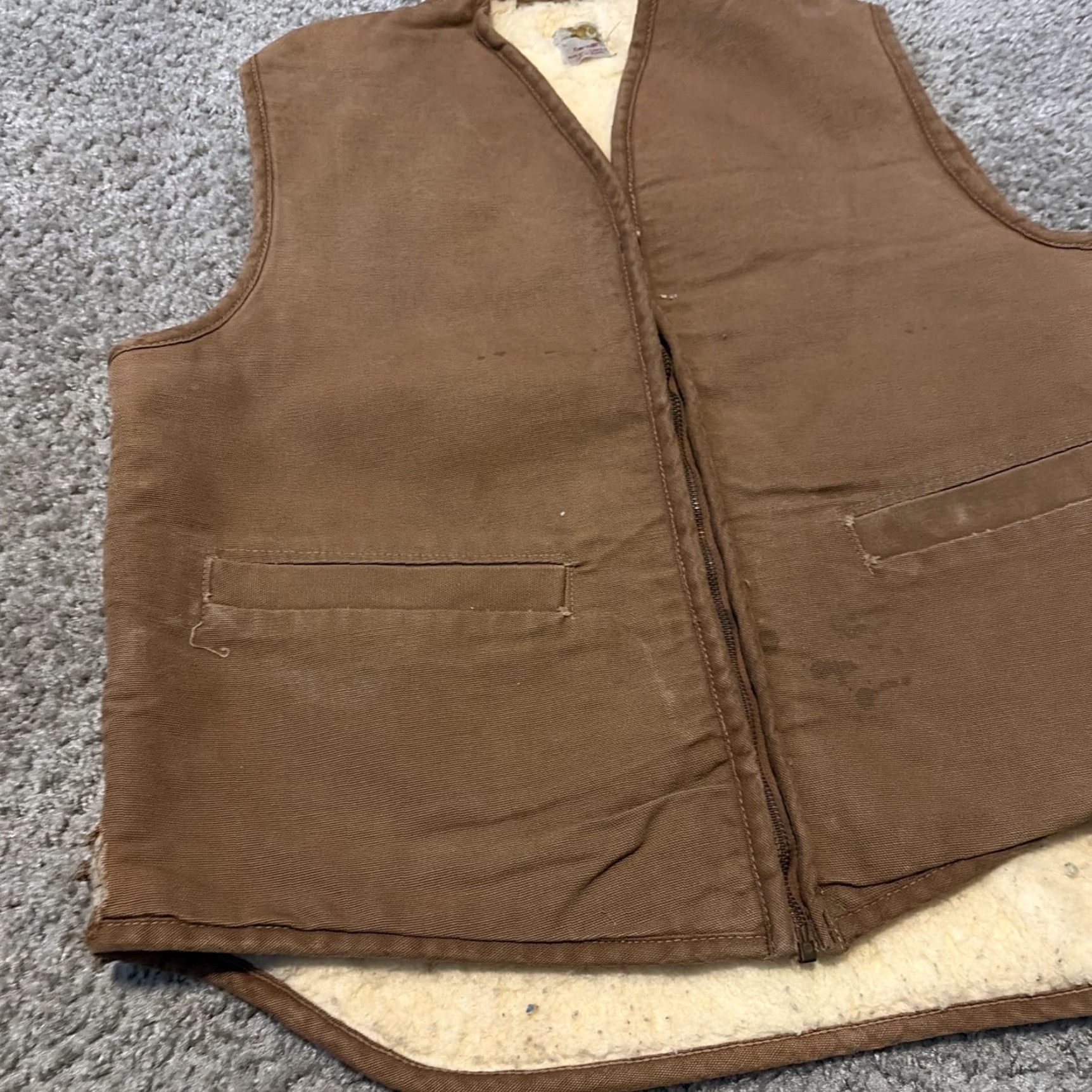 Carhartt VINTAGE Carhartt Brown Canvas Sherpa Lined Vest Large Mens 80s Brown Canvas Vest L Size US L / EU 52-54 / 3 - 4 Thumbnail