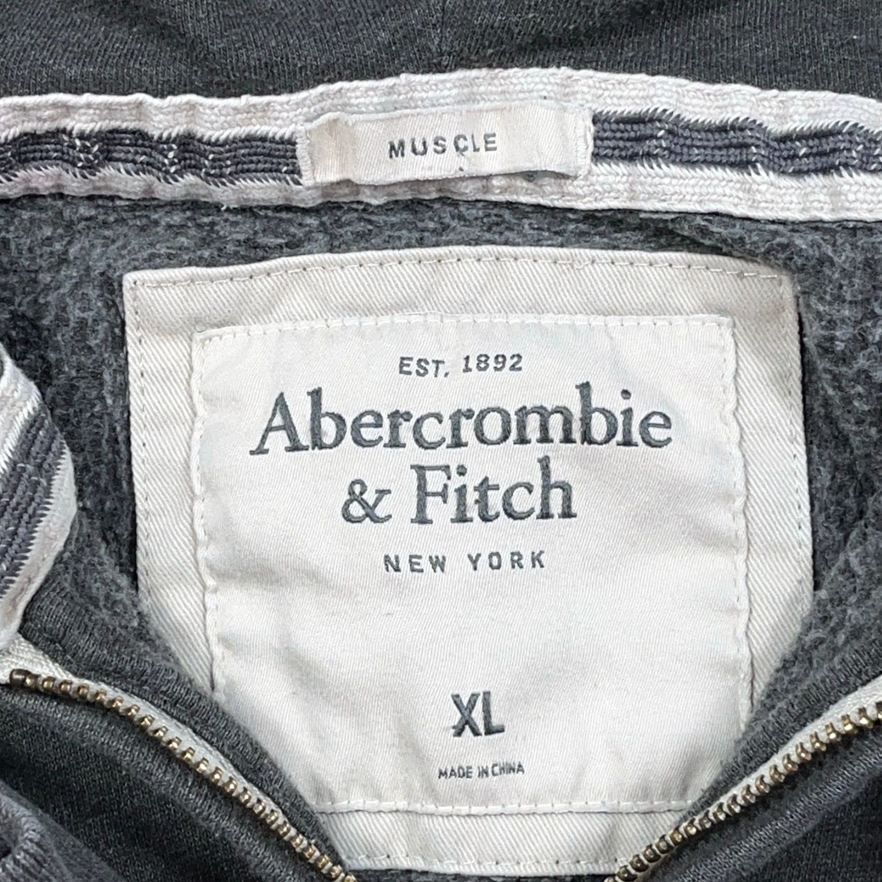 Abercrombie & Fitch VINTAGE Abercrombie & Fitch Hoodie Women XL Gray Full Zip Spellout Muscle Logo Embroidered Sports Activewear Size XL / US 12-14 / IT 48-50 - 3 Thumbnail