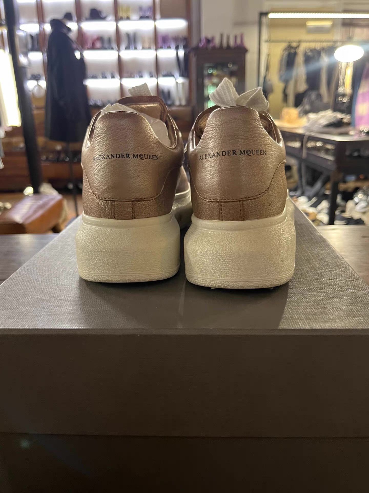 Alexander McQueen Alexander McQueen 16SS Champagne‑colored White Sneakers Ｑ25 Size US 8 / IT 38 - 3 Thumbnail