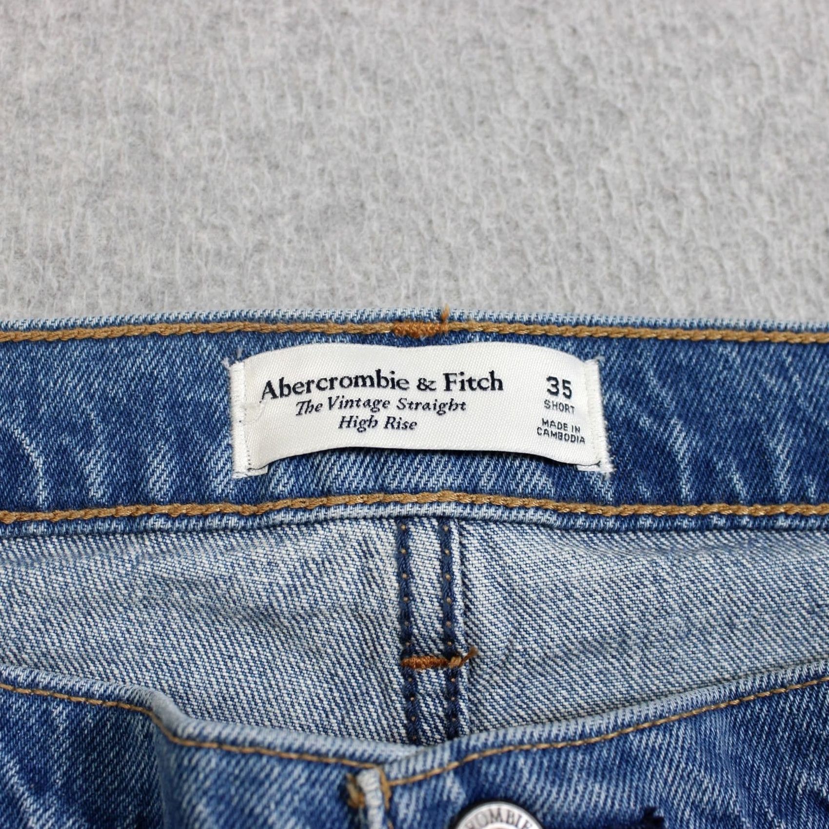 Abercrombie & Fitch VINTAGE Abercrombie & Fitch Jeans Women 35 Short Blue High Rise Vintage Straight Raw Hem Jeans (Medium Wash) Womens Size 24" / US 00 / IT 34 - 3 Thumbnail